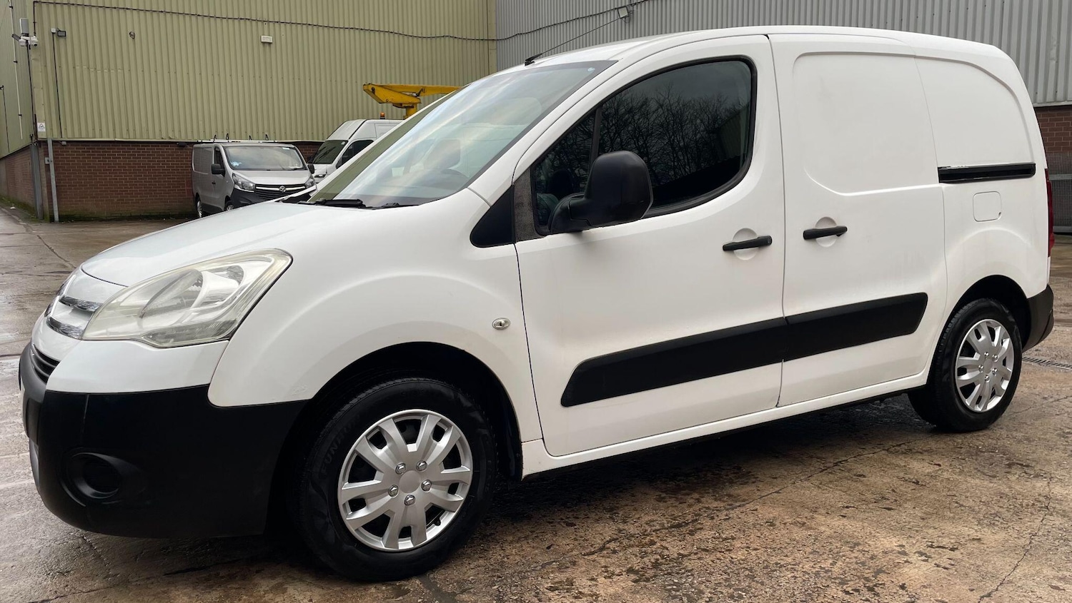 Used Citroen Berlingo 2009 for sale - 77156025: Photo 19