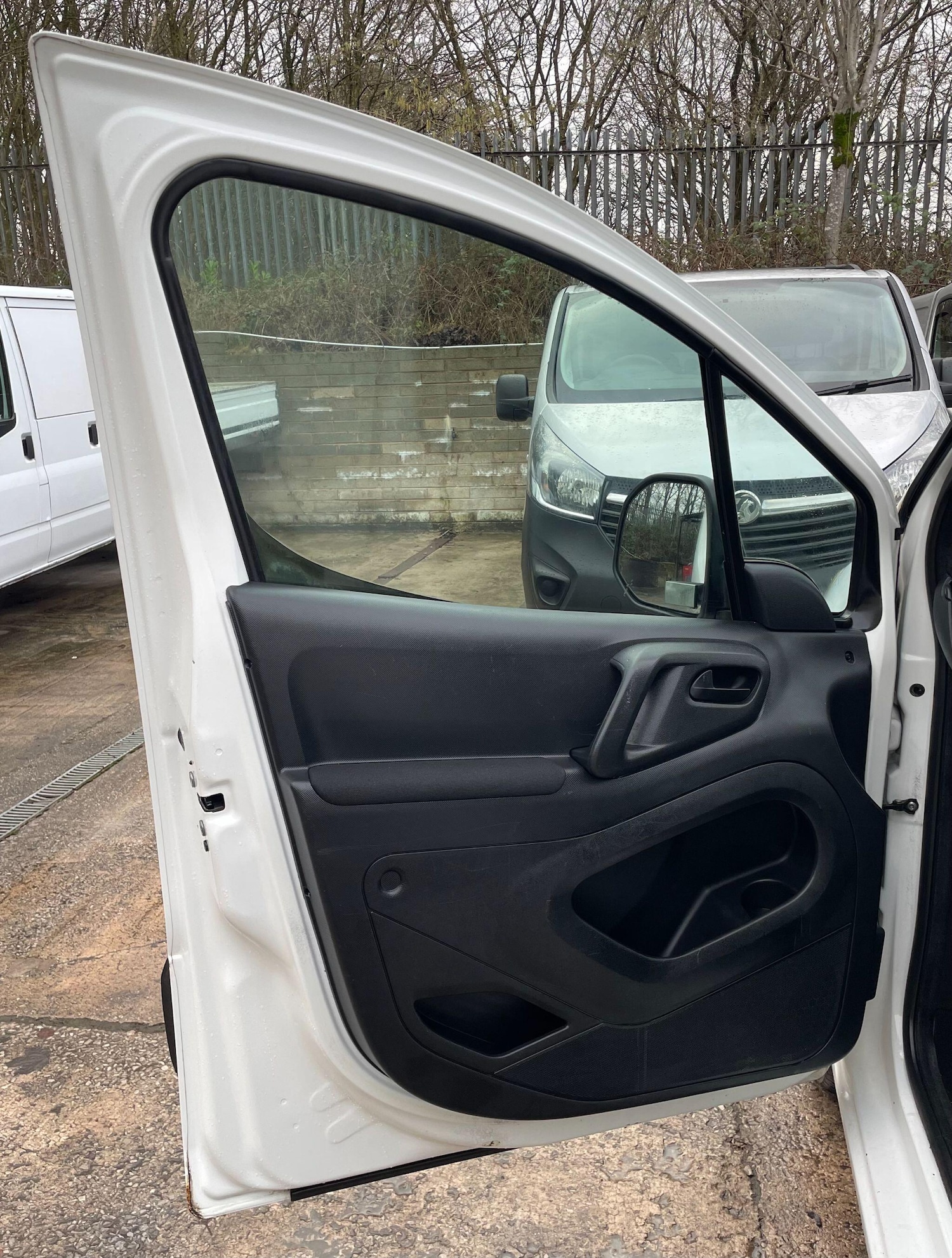 Used Citroen Berlingo 2009 for sale - 77156025: Photo 33