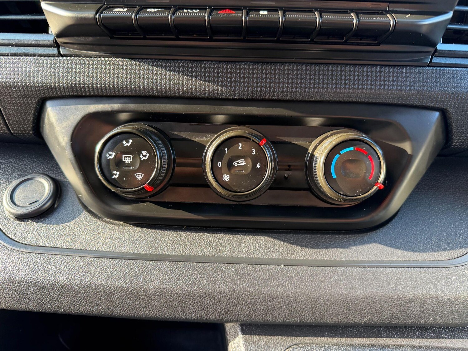 Used Renault Trafic 2022 for sale - 77352001: Photo 43