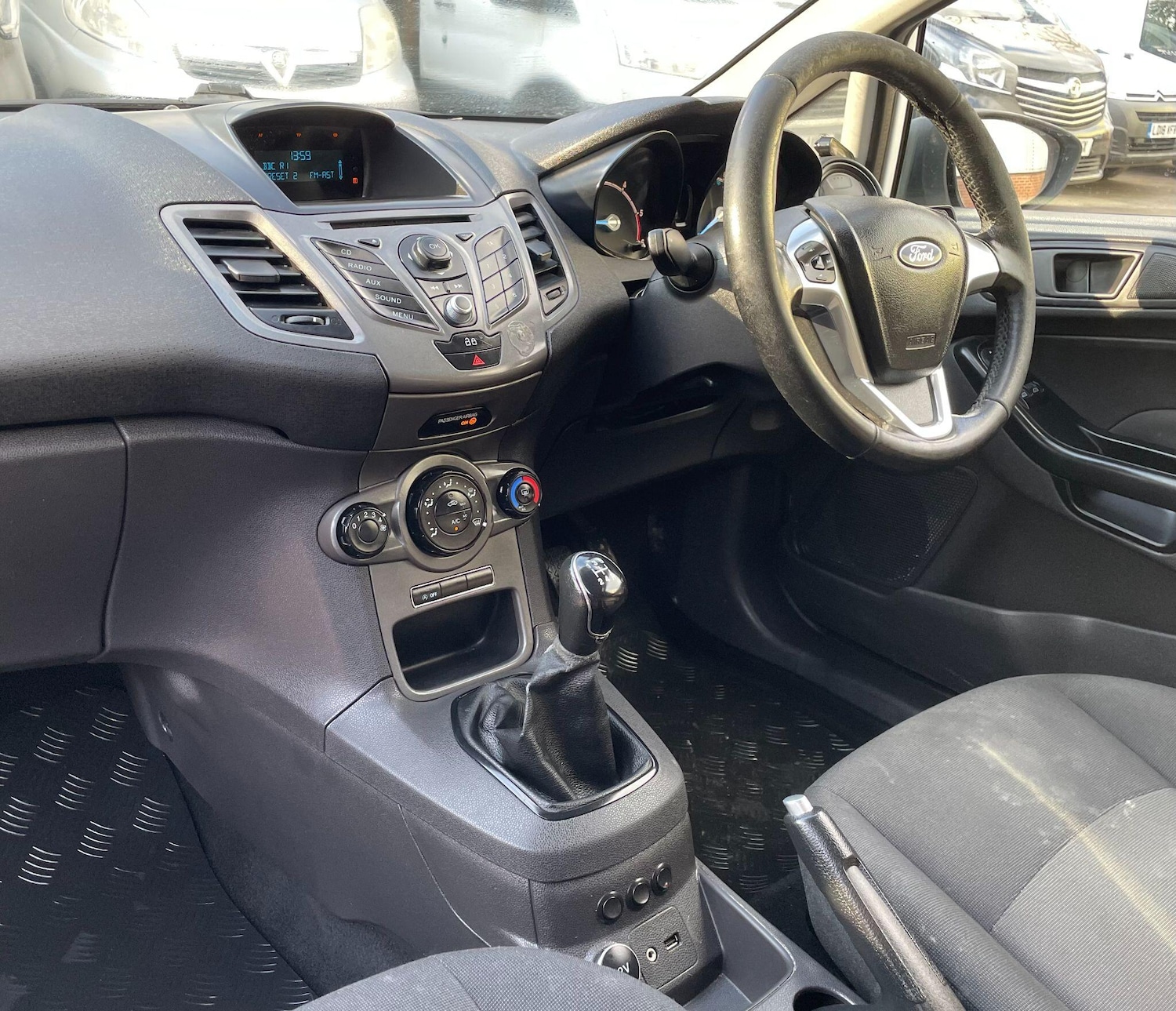 Used Ford Fiesta 2013 for sale - 77909597: Photo 35