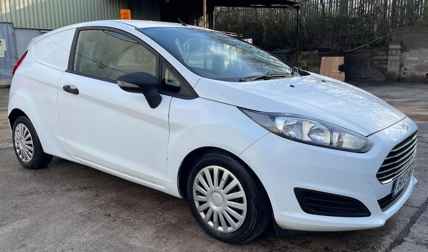 Used Ford Fiesta 2013 for sale - 77909597: Photo 5