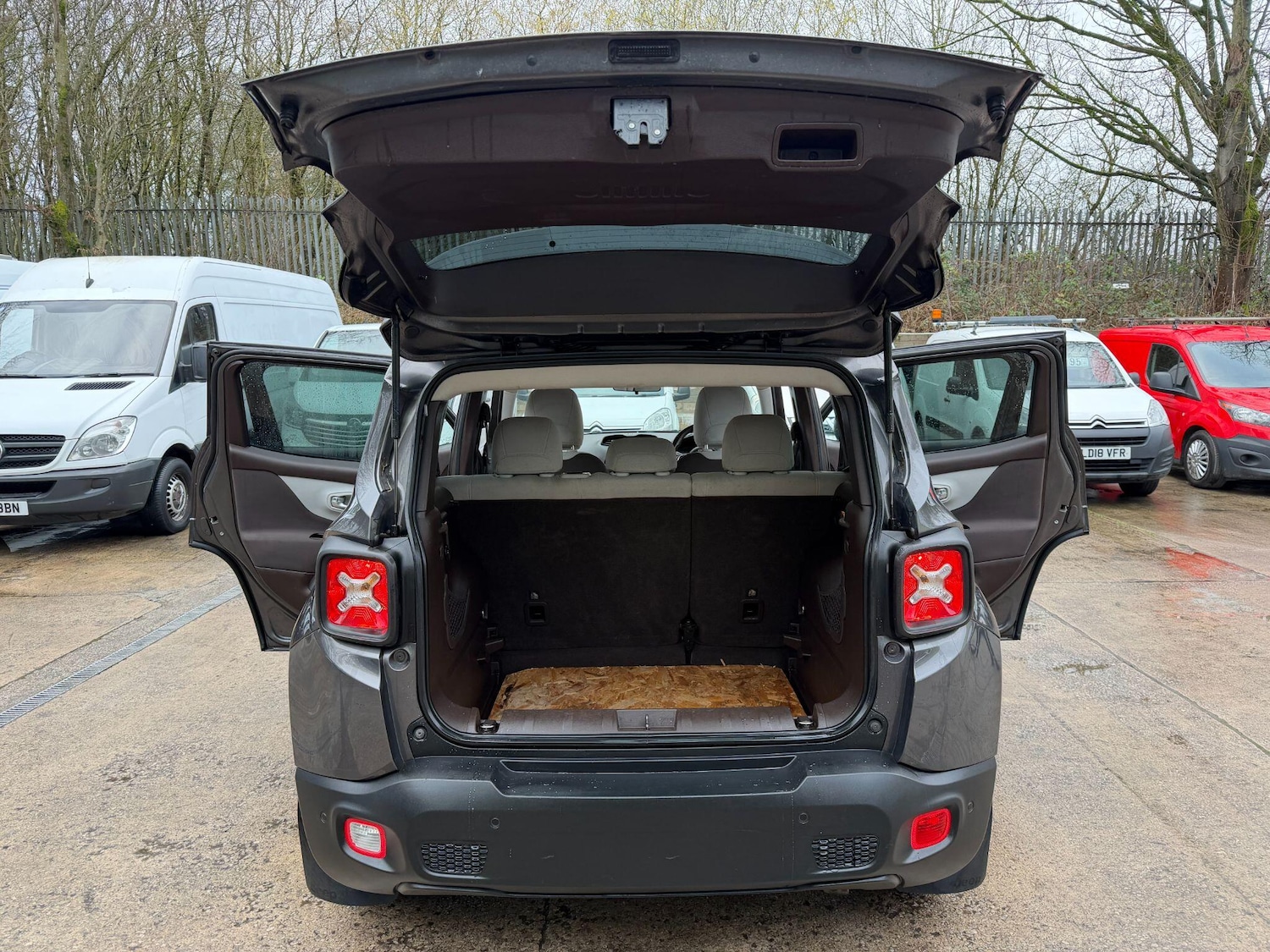 Used Jeep Renegade 2016 for sale - 77478695: Photo 13