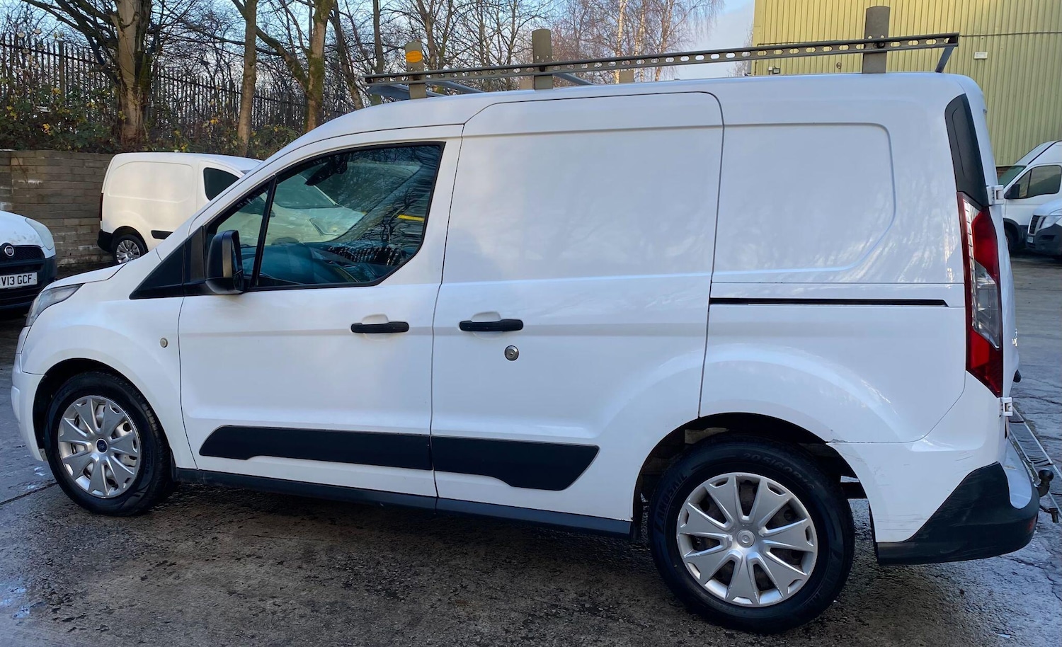 Used Ford Transit Connect 2014 for sale - 76936027: Photo 22