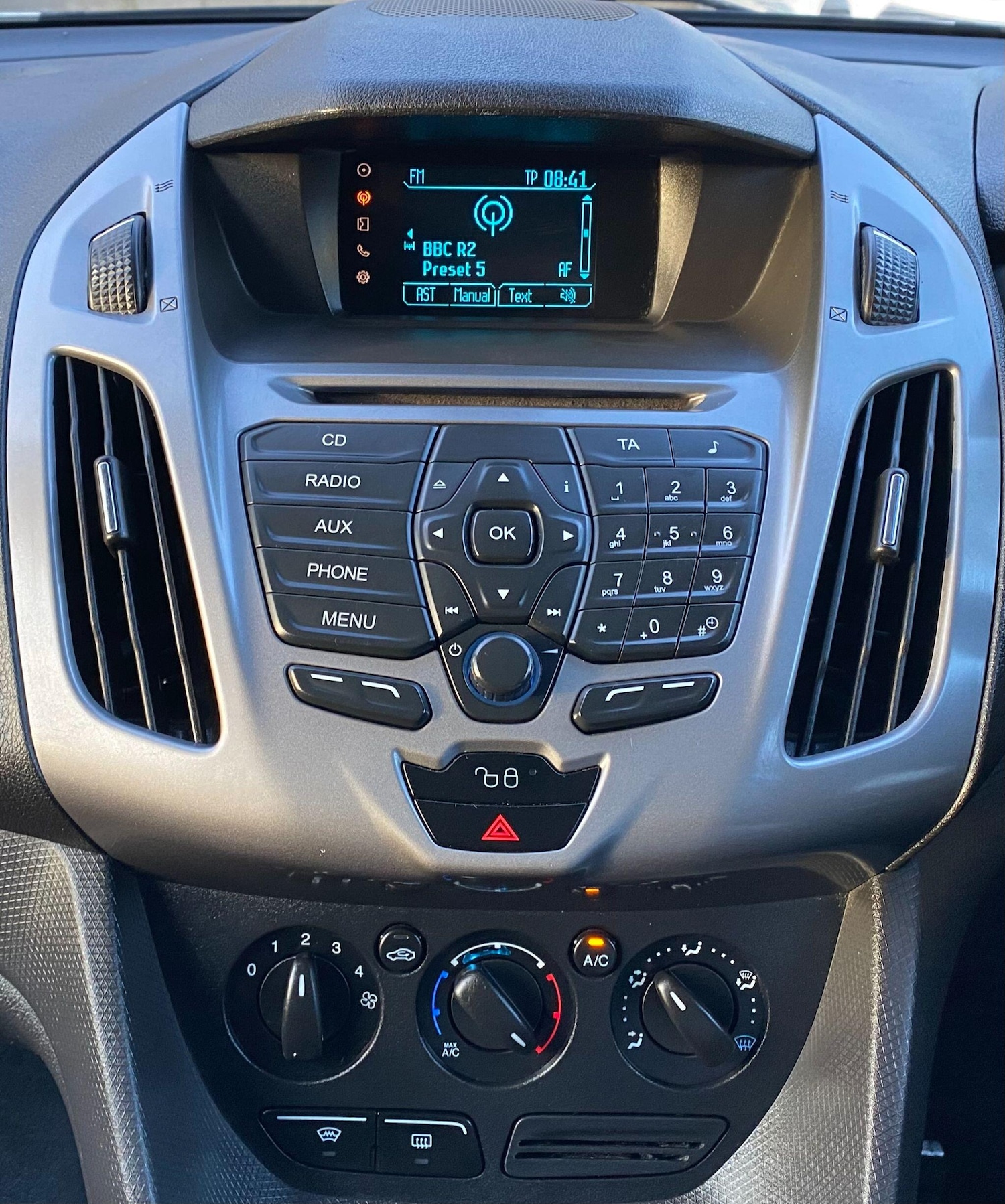 Used Ford Transit Connect 2014 for sale - 76936027: Photo 41