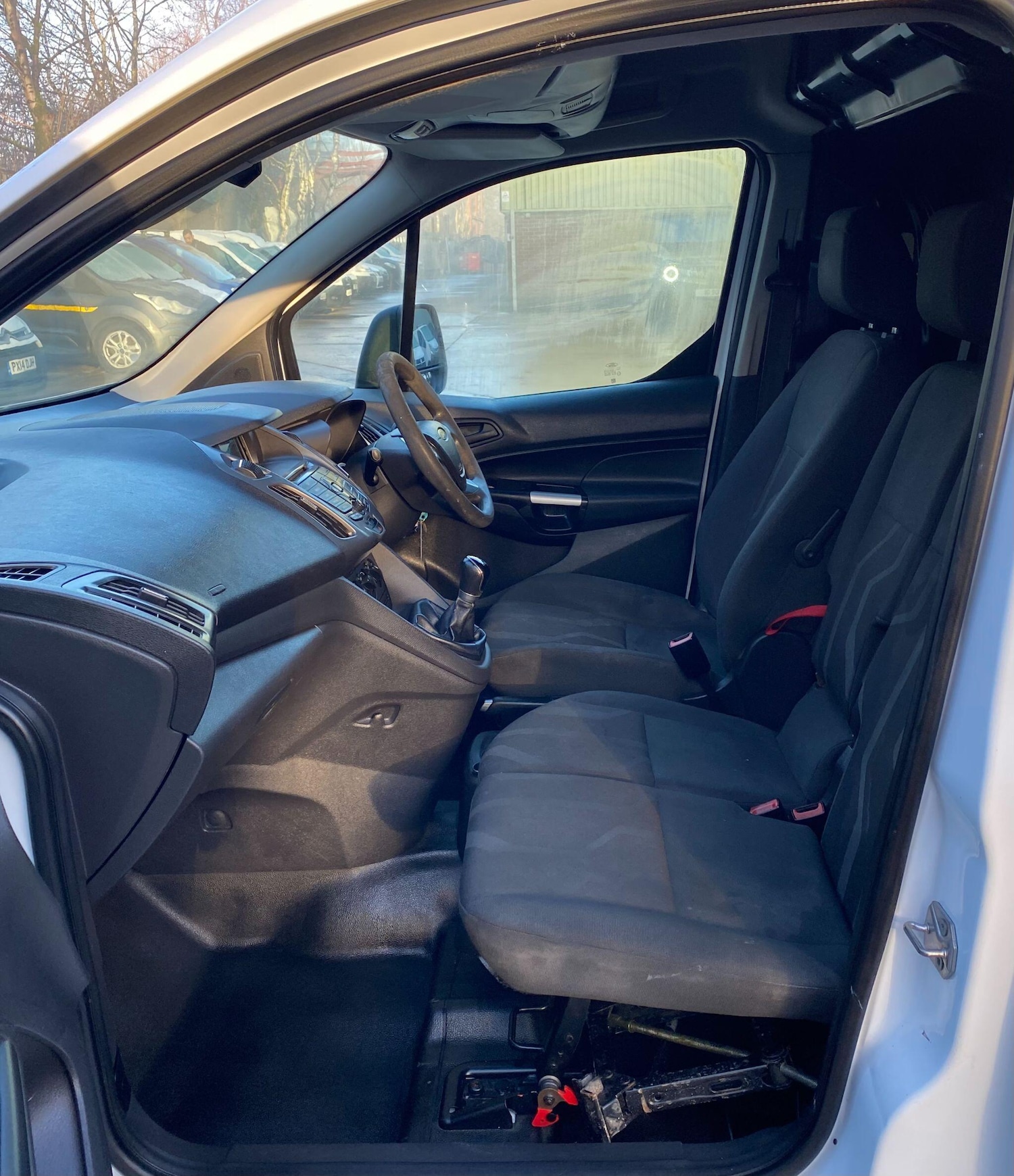 Used Ford Transit Connect 2014 for sale - 76936027: Photo 44