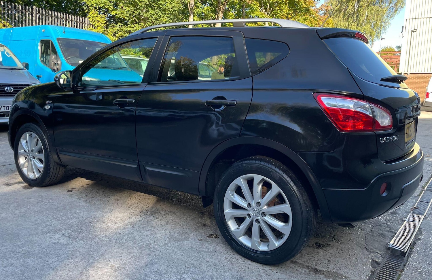 Used Nissan Qashqai 2013 for sale - 76549510: Photo 15