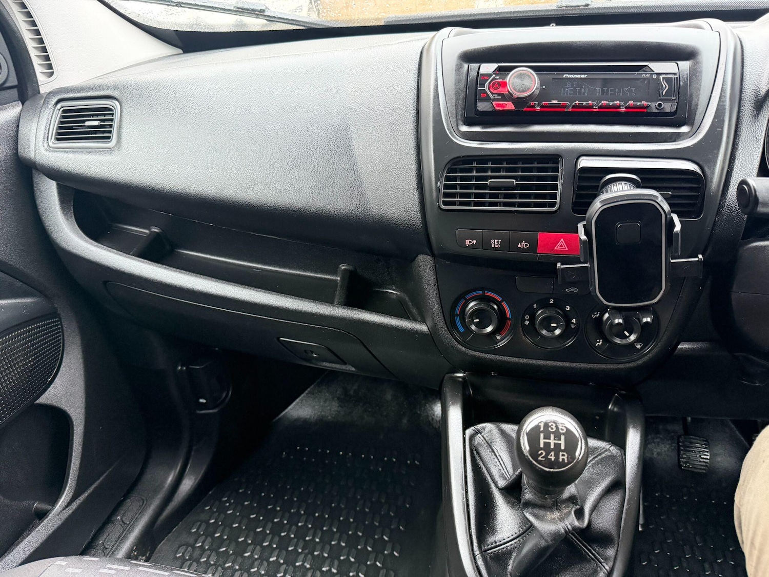 Used Vauxhall Combo 2013 for sale - 77646670: Photo 30