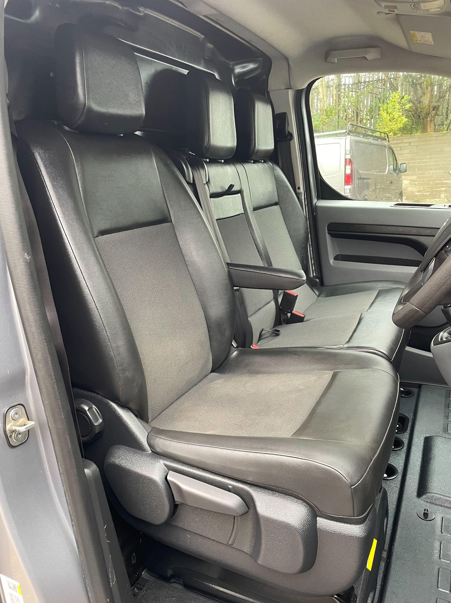 Used Peugeot Expert 2019 for sale - 76997513: Photo 25