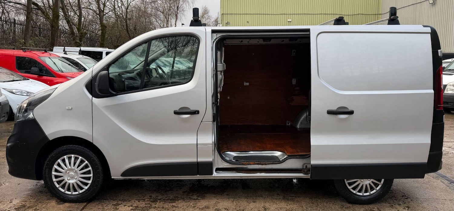 Used Vauxhall Vivaro 2015 for sale - 77625507: Photo 20