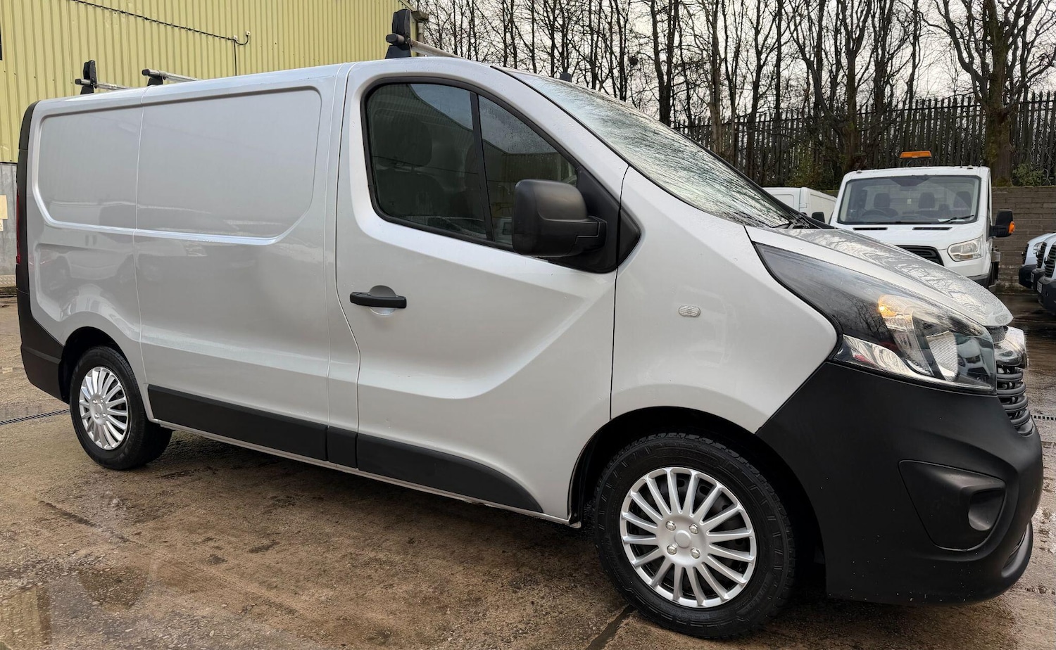 Used Vauxhall Vivaro 2015 for sale - 77625507: Photo 5