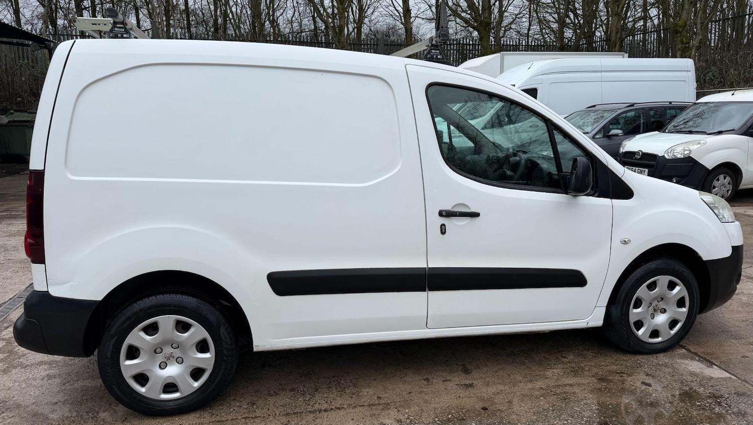 Used Peugeot Partner 2014 for sale - 77892376: Photo 9