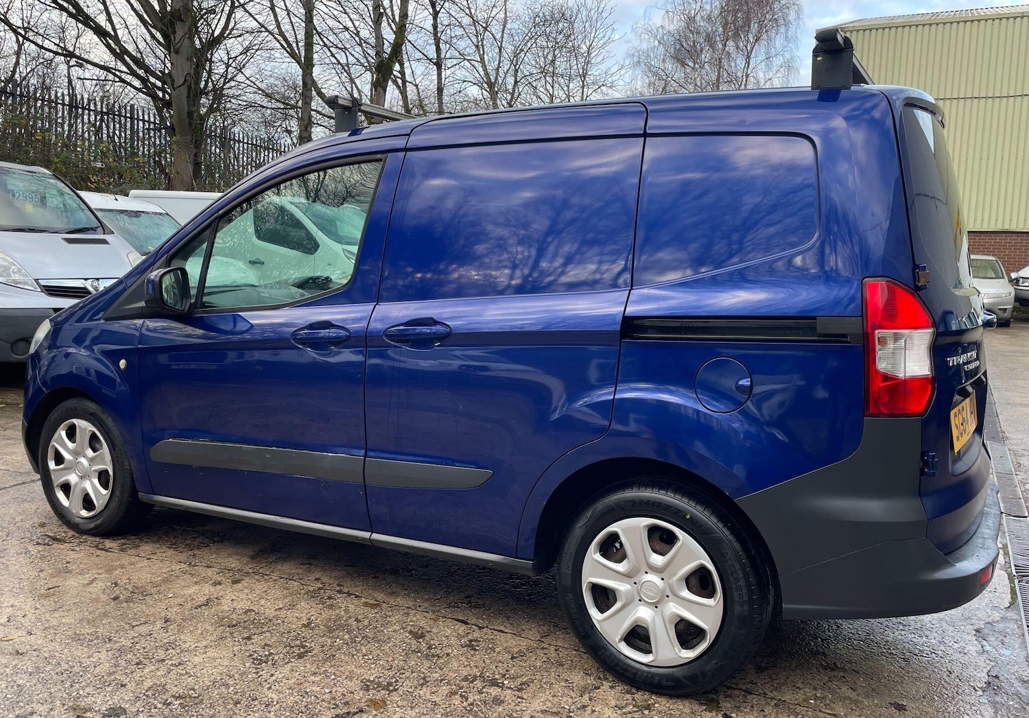 Used Ford Transit Courier 2014 for sale - 76865868: Photo 13