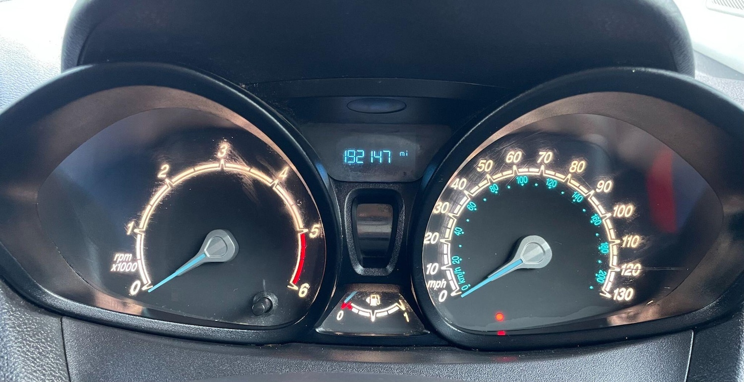 Used Ford Transit Courier 2014 for sale - 76865868: Photo 25