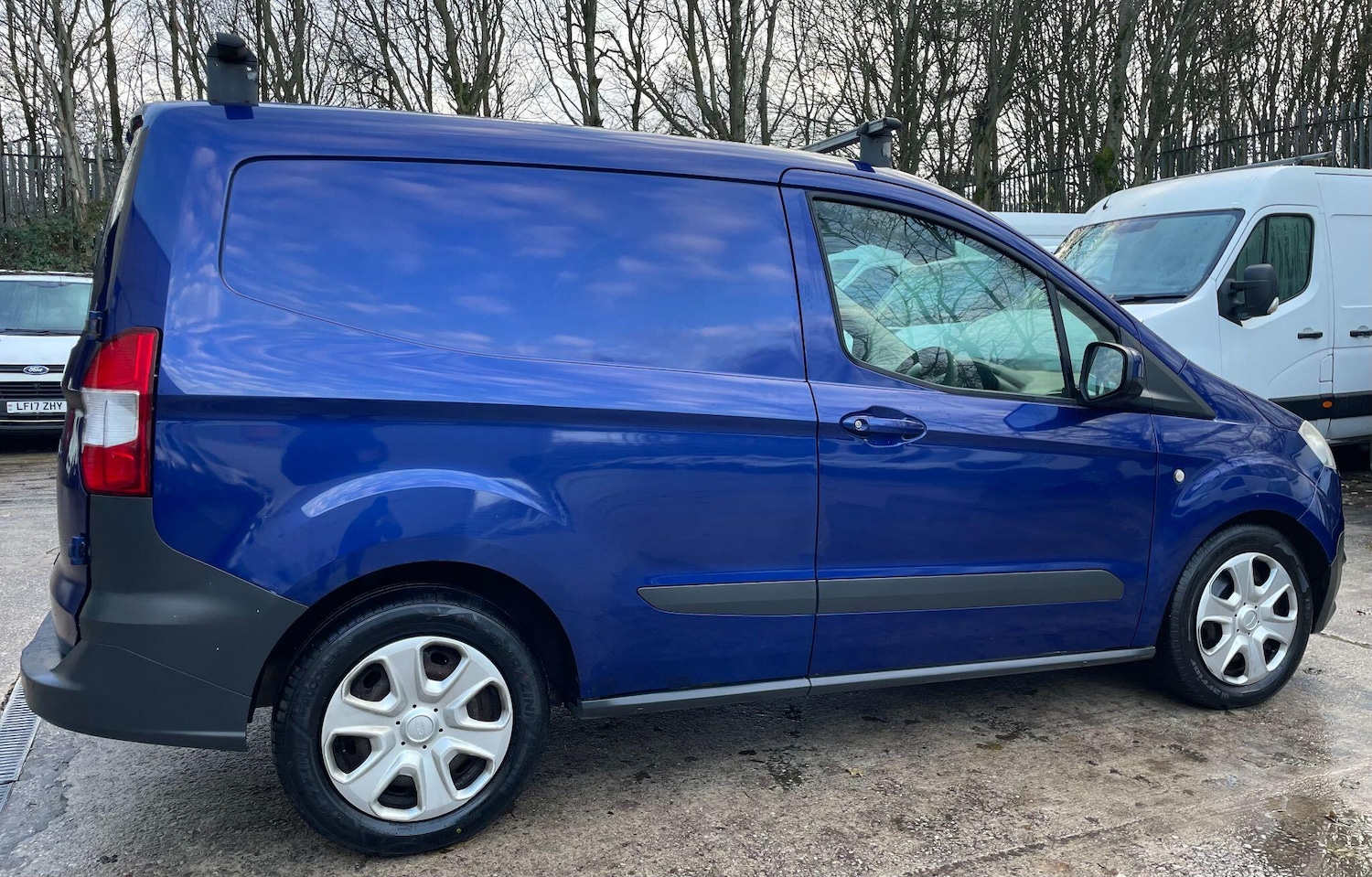 Used Ford Transit Courier 2014 for sale - 76865868: Photo 8