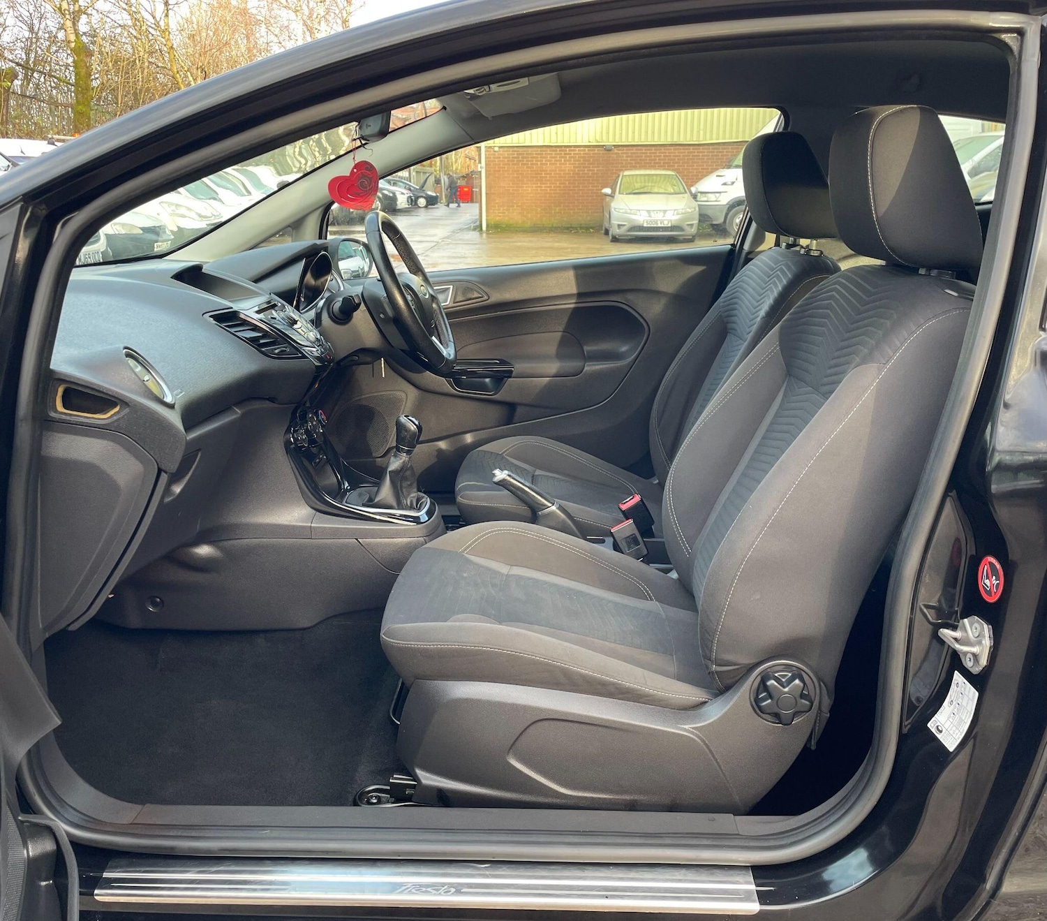 Used Ford Fiesta 2014 for sale - 76866325: Photo 36