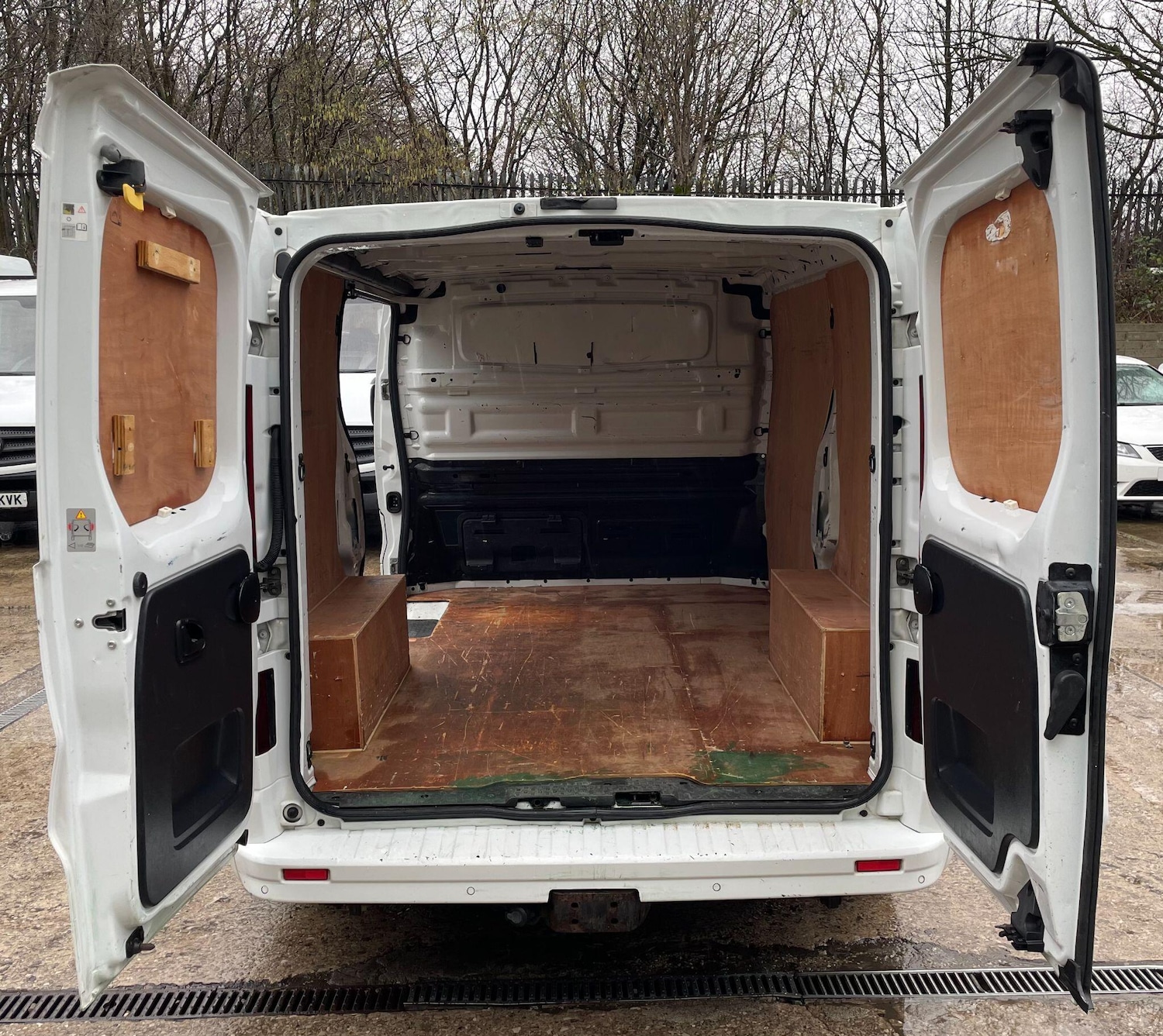 Used Vauxhall Vivaro 2017 for sale - 77290458: Photo 11