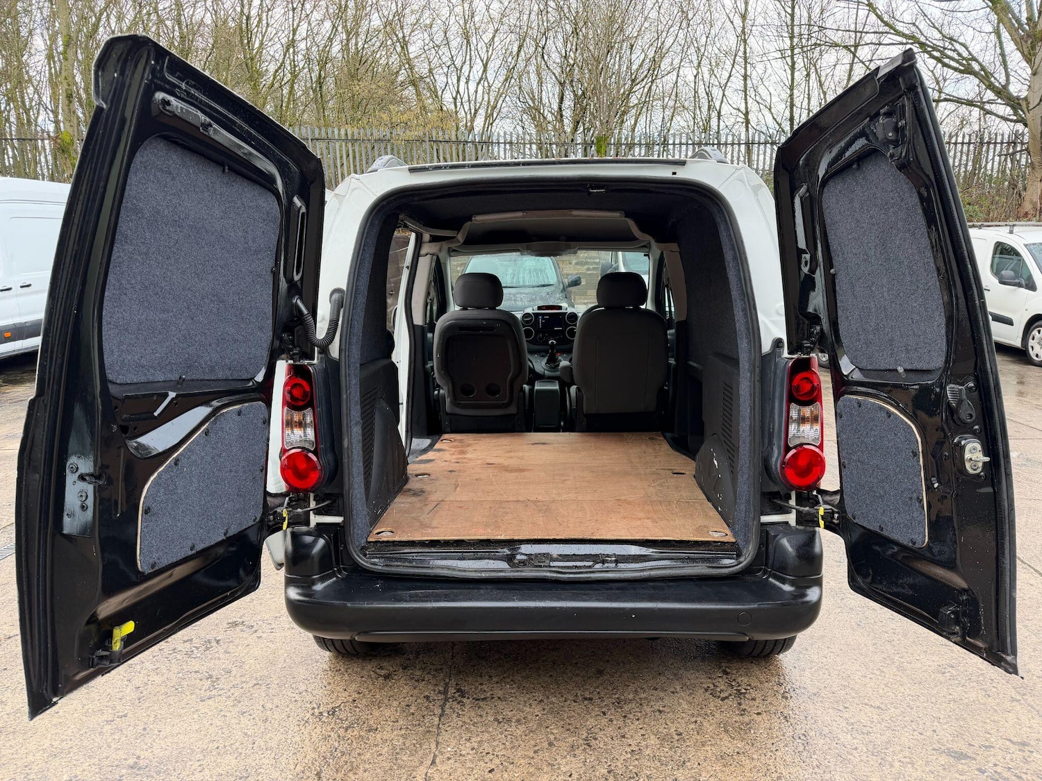 Used Peugeot Partner 2014 for sale - 77237982: Photo 12