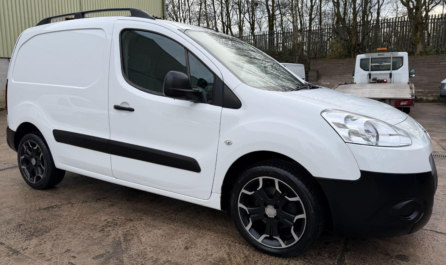 Used Peugeot Partner 2014 for sale - 77237982: Photo 5