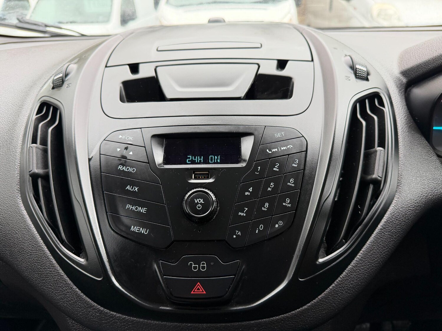 Used Ford Transit Courier for sale - 78115070: Photo 32