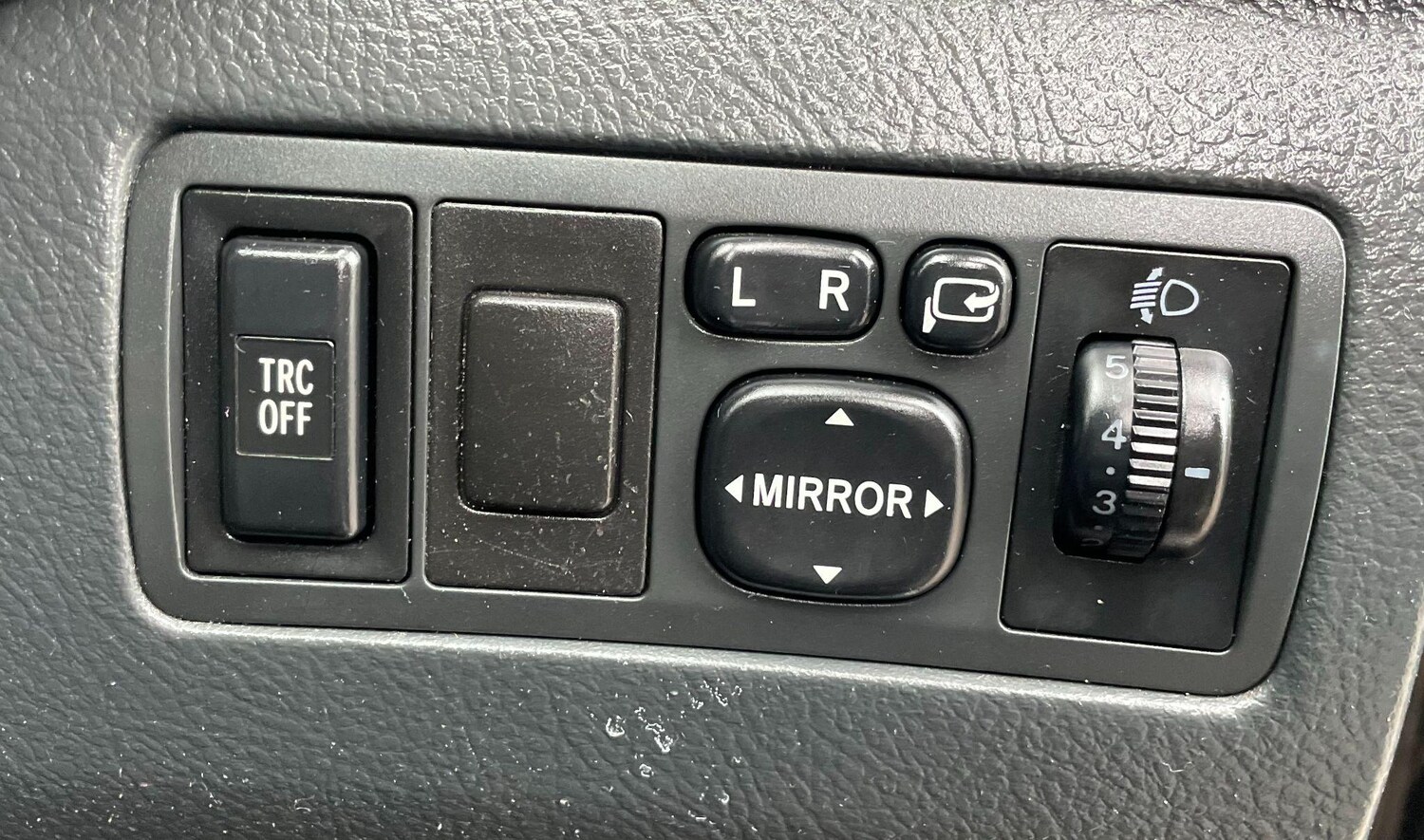 Used Toyota Avensis 2006 for sale - 76549795: Photo 29