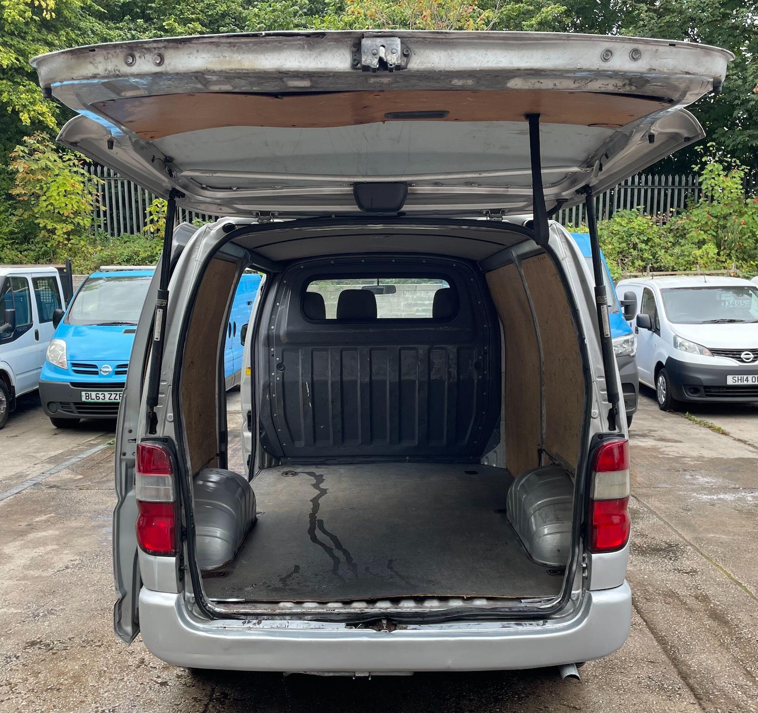 Used Toyota HiAce 2007 for sale - 76646094: Photo 11