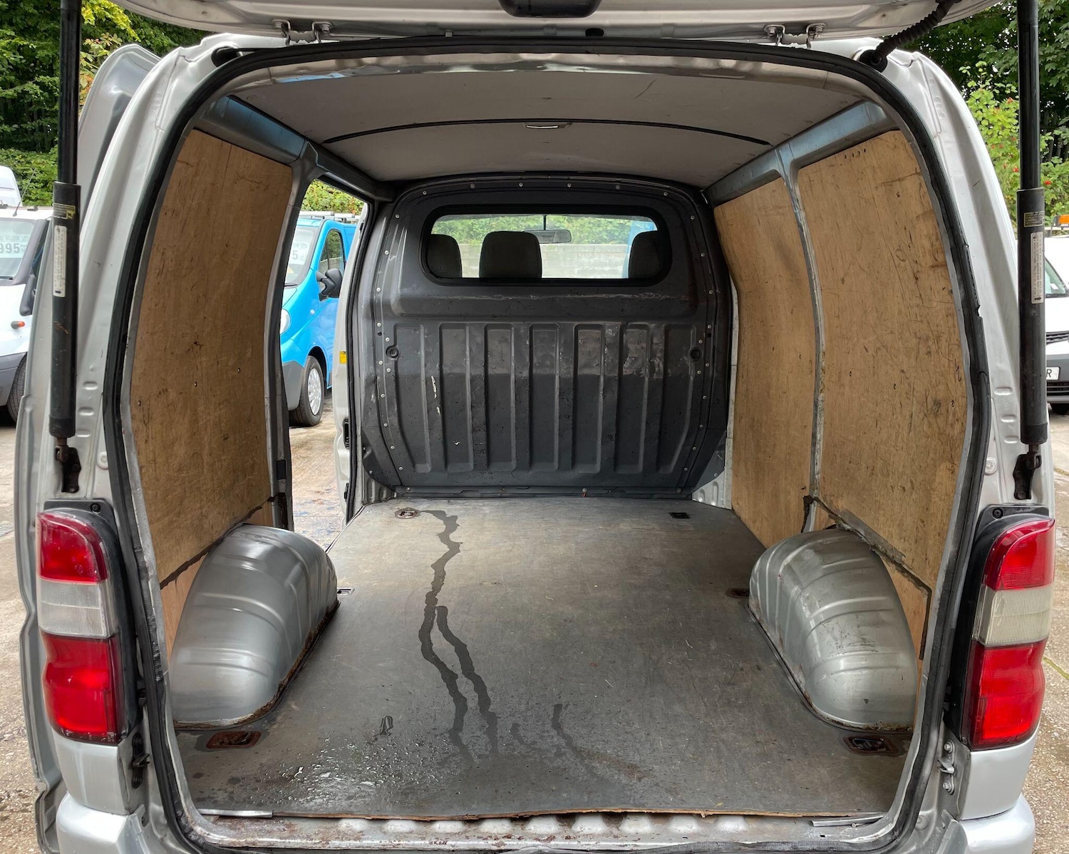 Used Toyota HiAce 2007 for sale - 76646094: Photo 12