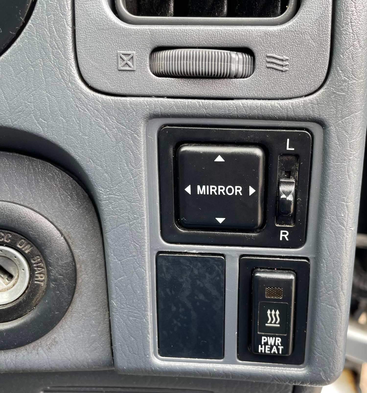 Used Toyota HiAce 2007 for sale - 76646094: Photo 26