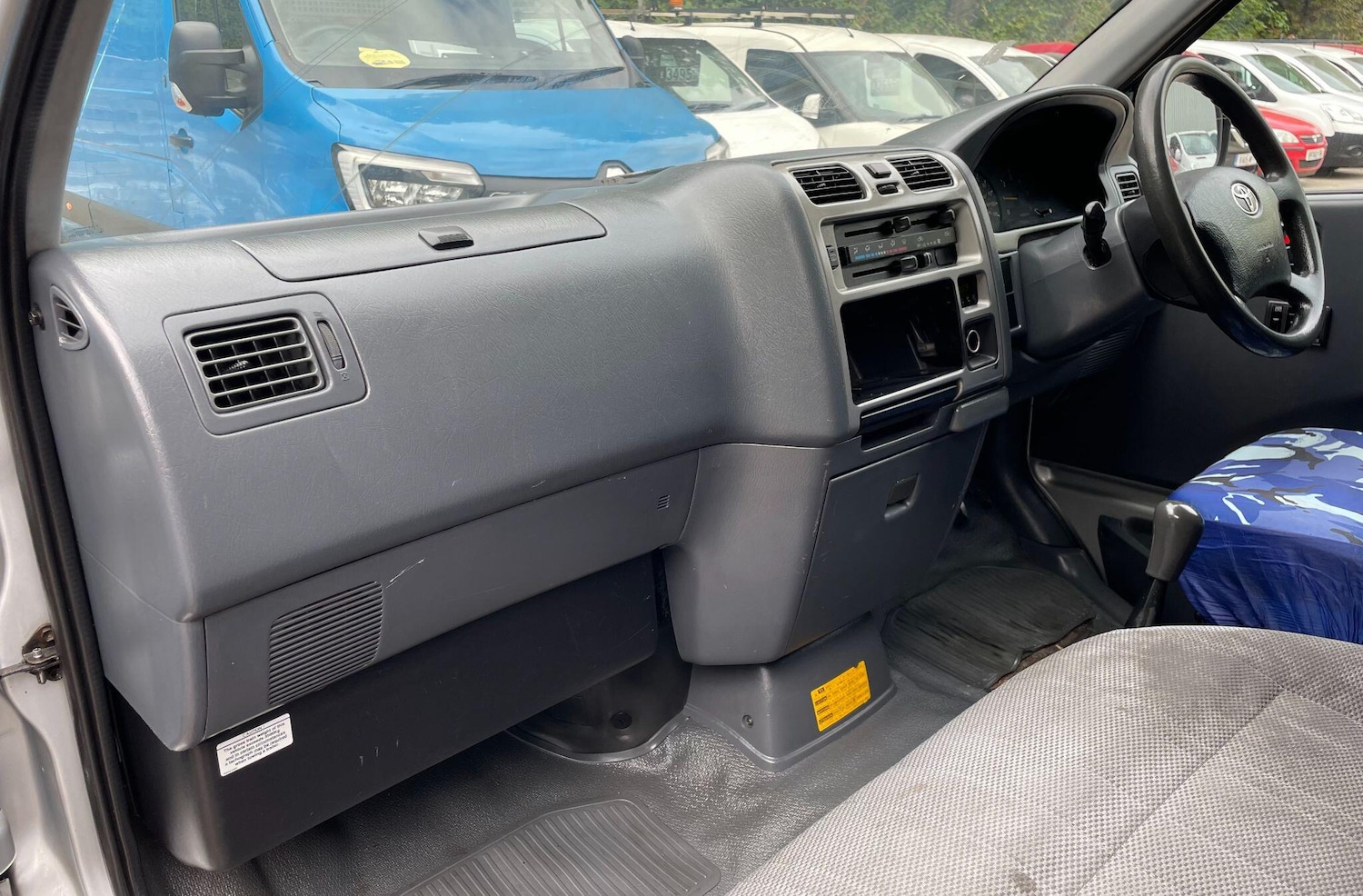 Used Toyota HiAce 2007 for sale - 76646094: Photo 32