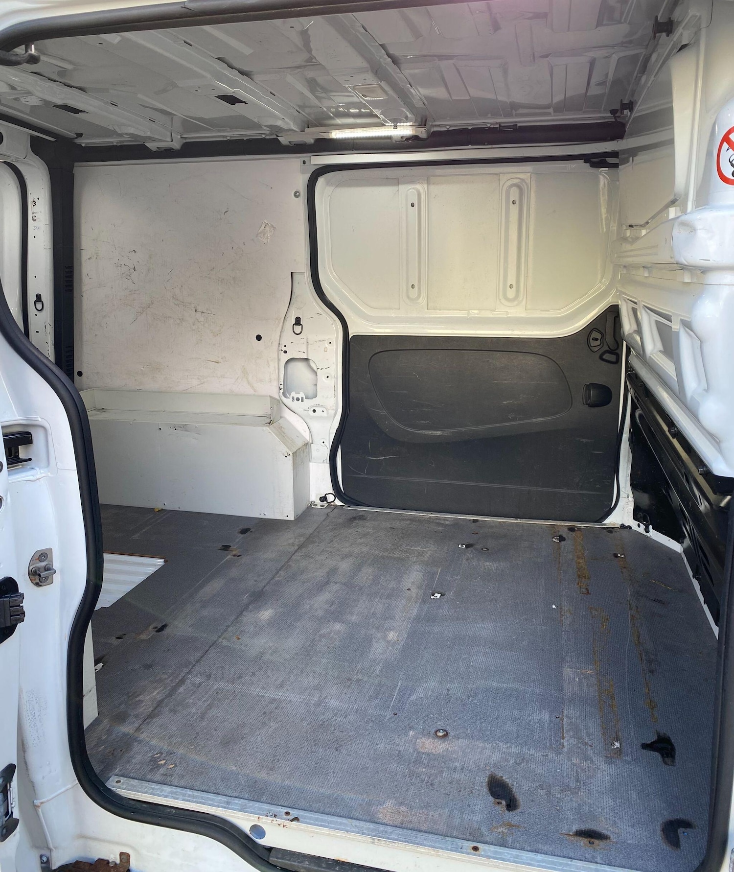 Used Vauxhall Vivaro 2016 for sale - 76551064: Photo 10