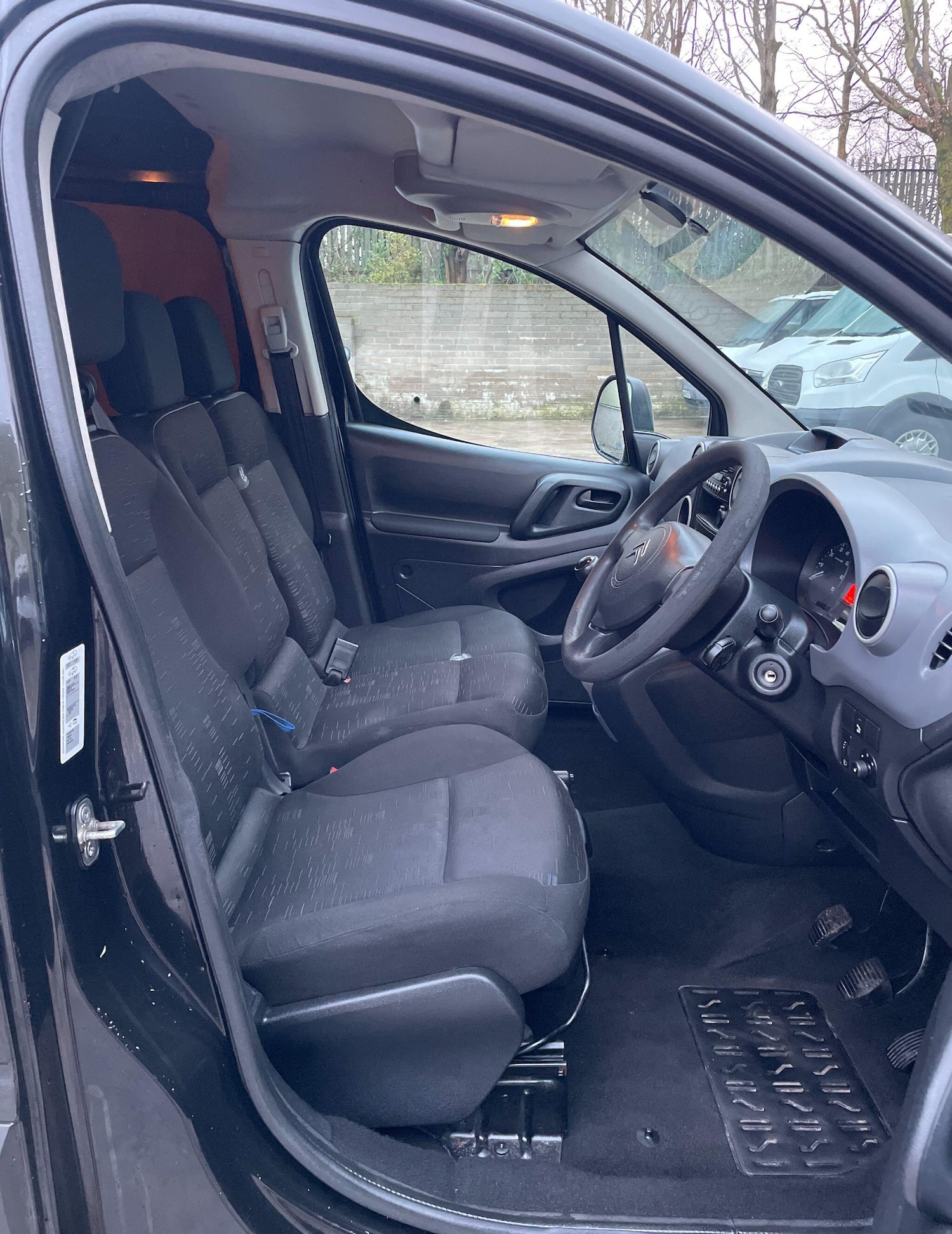 Used Citroen Berlingo 2010 for sale - 77190963: Photo 22