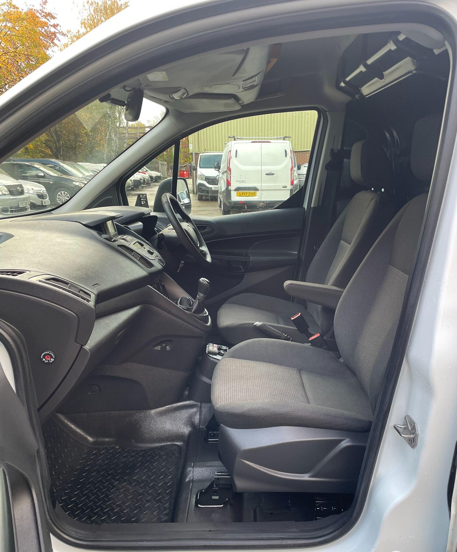 Used Ford Transit Connect 2017 for sale - 76550125: Photo 38