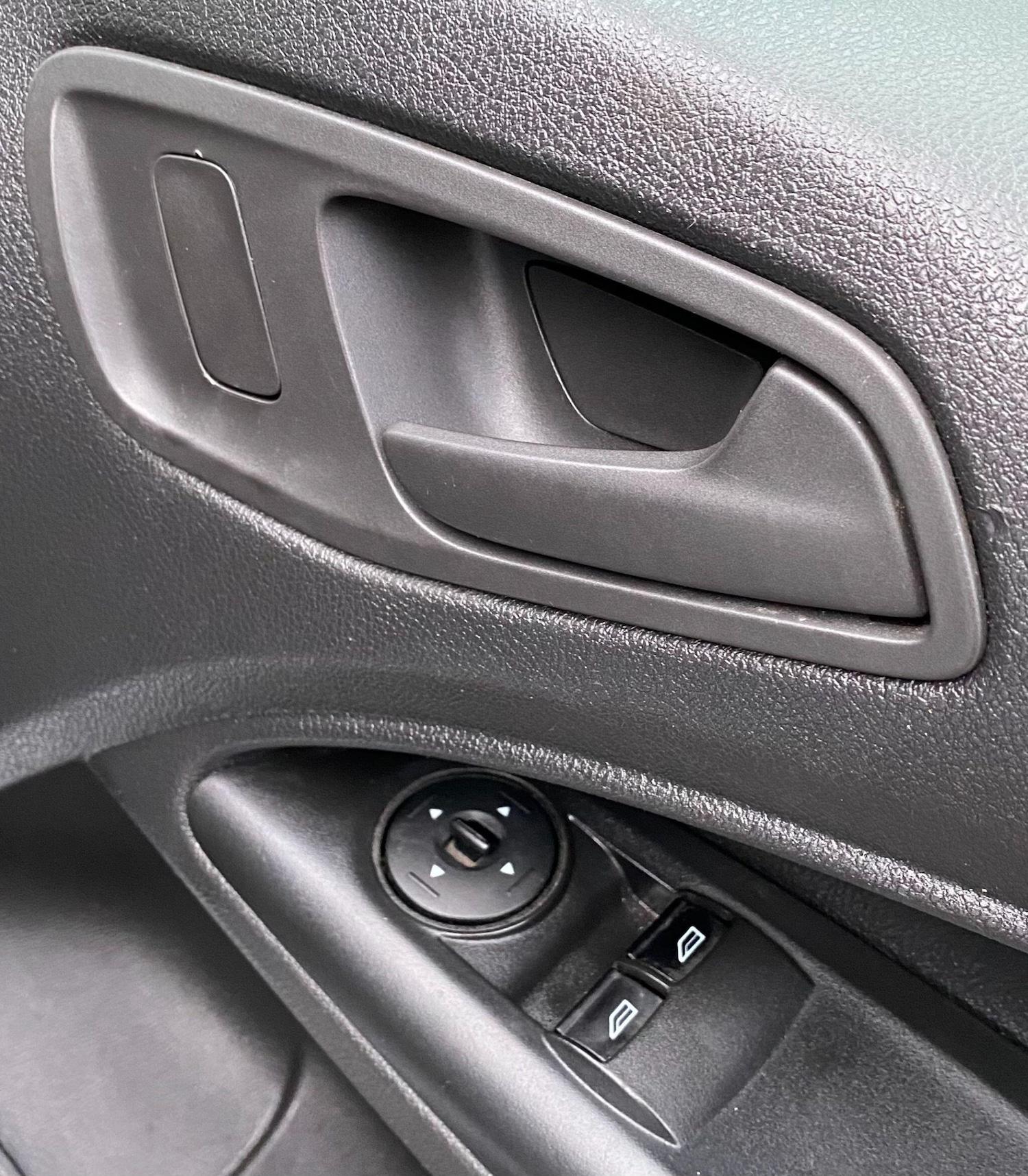 Used Ford Transit Connect 2014 for sale - 76753041: Photo 32