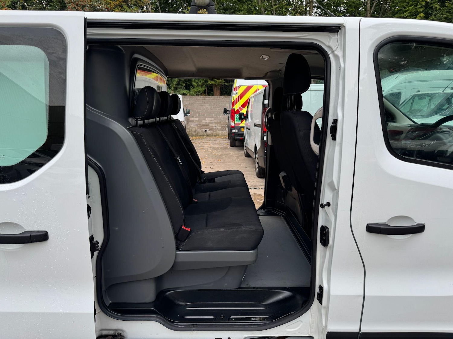 Used Renault Trafic 2019 for sale - 76549166: Photo 2