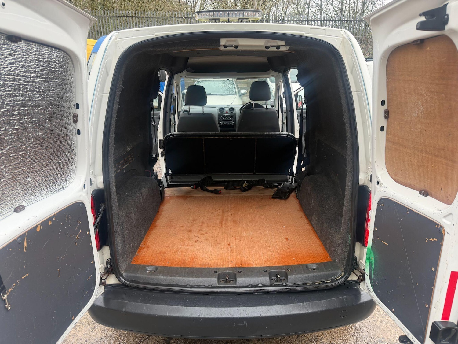 Used Volkswagen Caddy 2014 for sale - 77808124: Photo 16