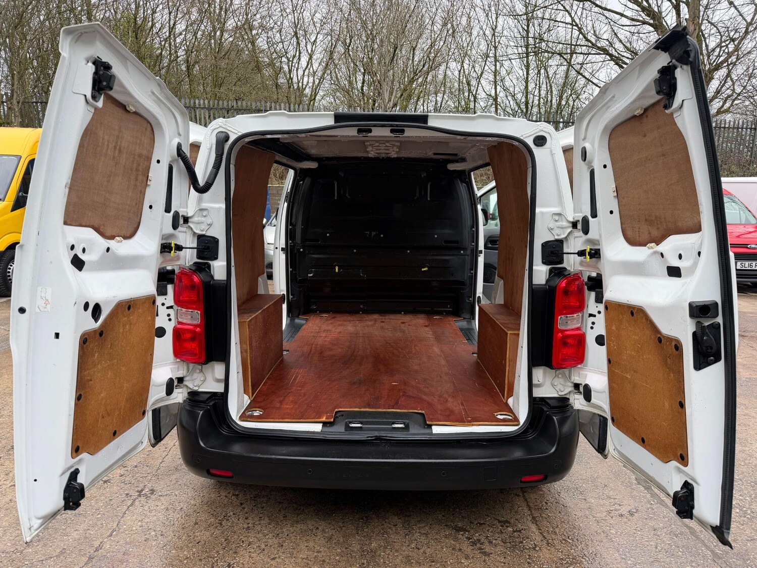 Used Citroen Dispatch 2017 for sale - 77808167: Photo 17