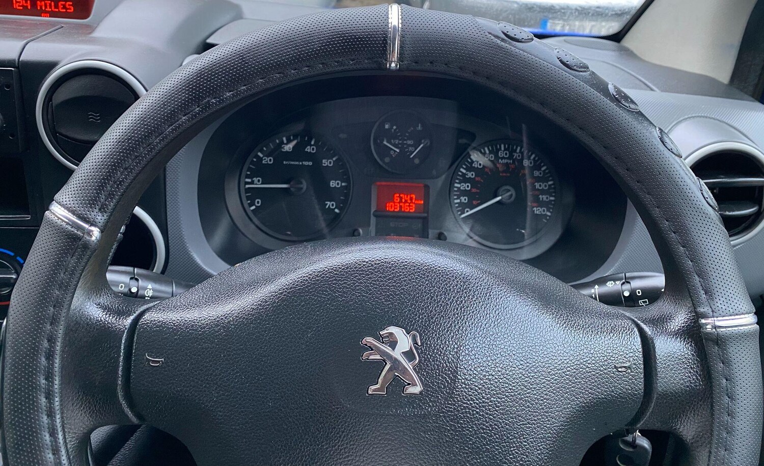 Used Peugeot Partner 2017 for sale - 77723317: Photo 40