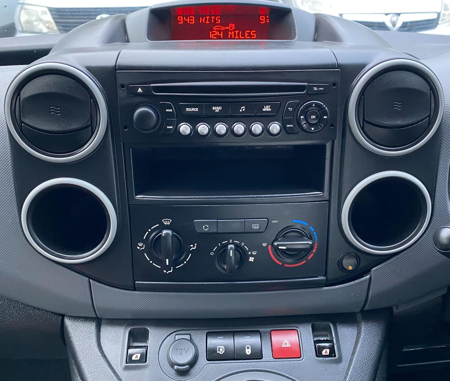 Used Peugeot Partner 2017 for sale - 77723317: Photo 45