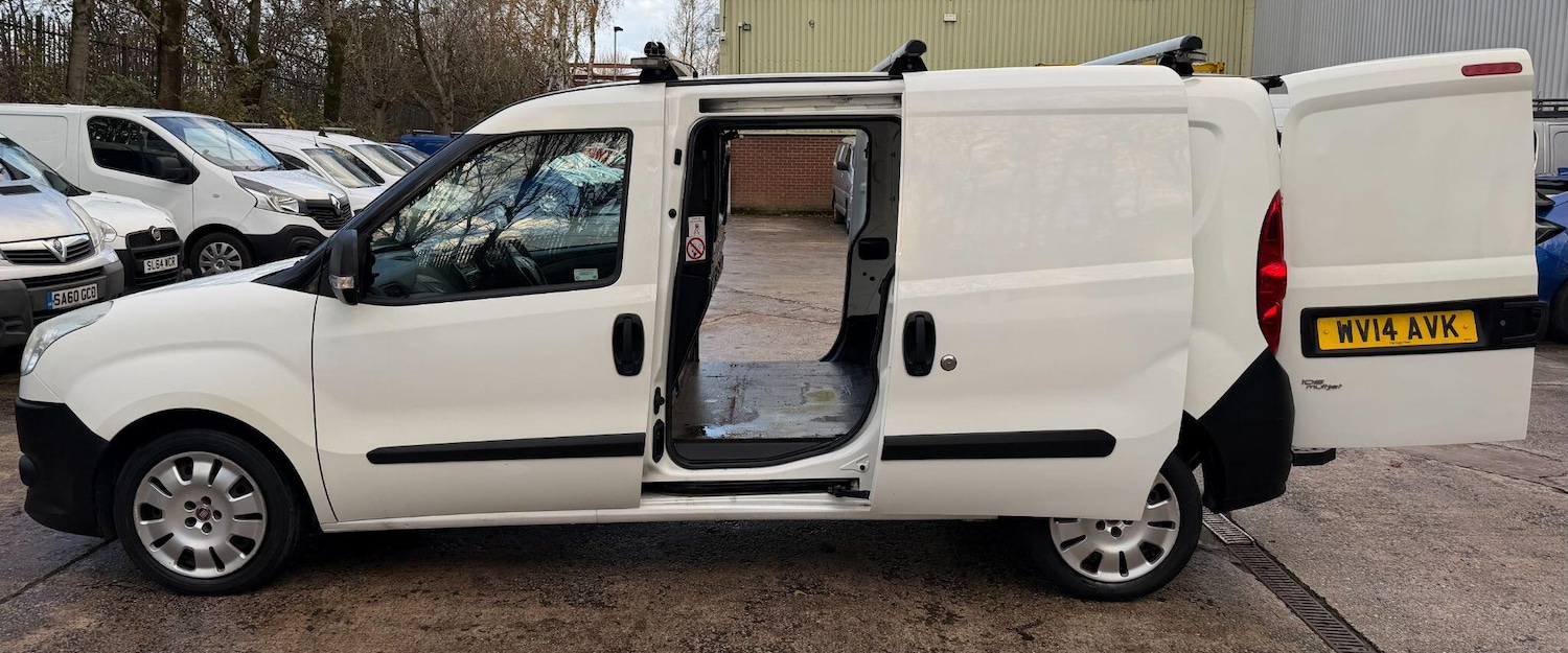 Used Fiat Doblo 2014 for sale - 76689350: Photo 21