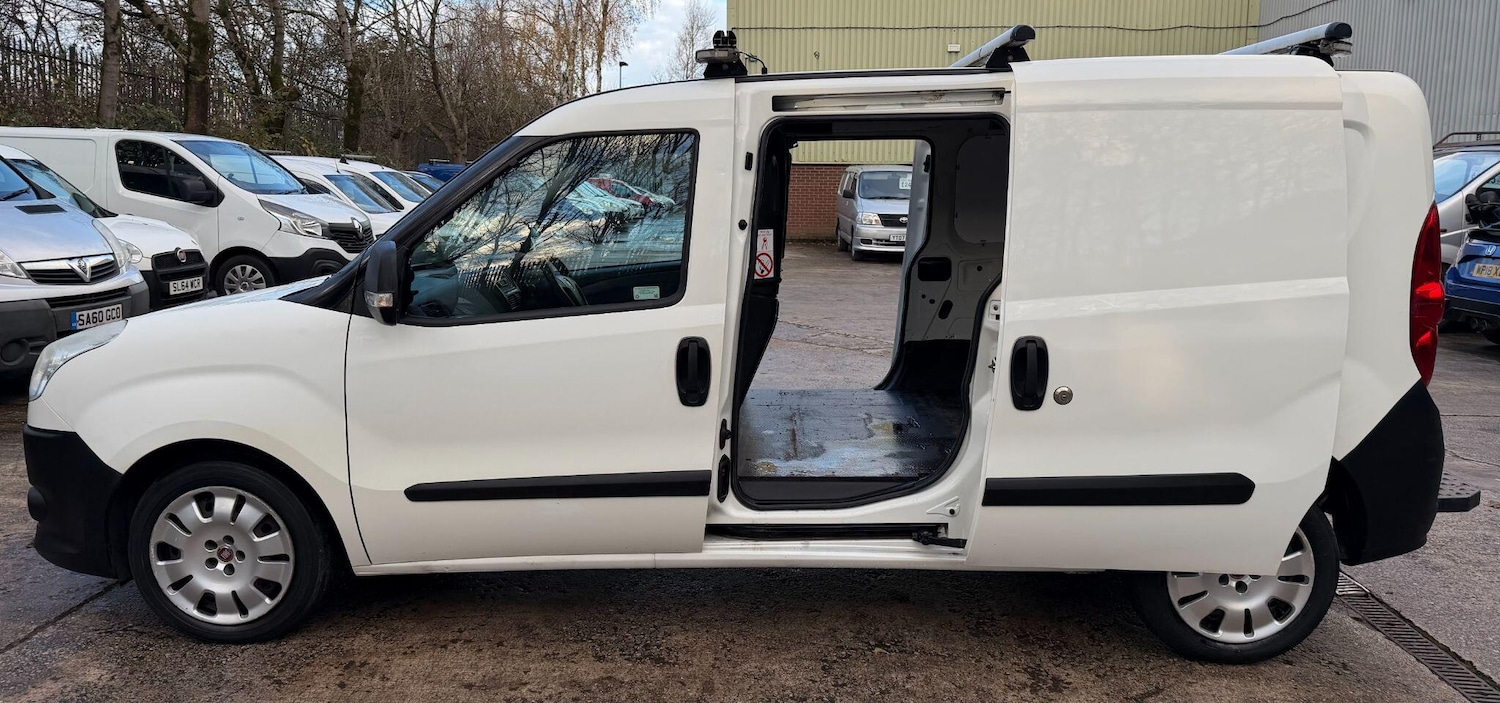 Used Fiat Doblo 2014 for sale - 76689350: Photo 23