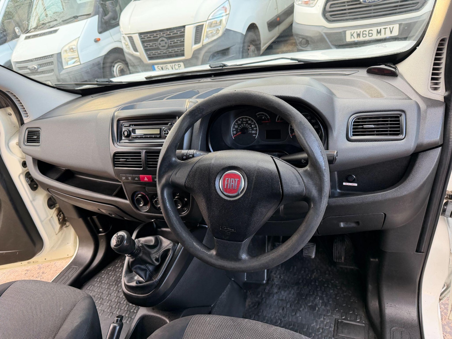 Used Fiat Doblo 2014 for sale - 76689350: Photo 31