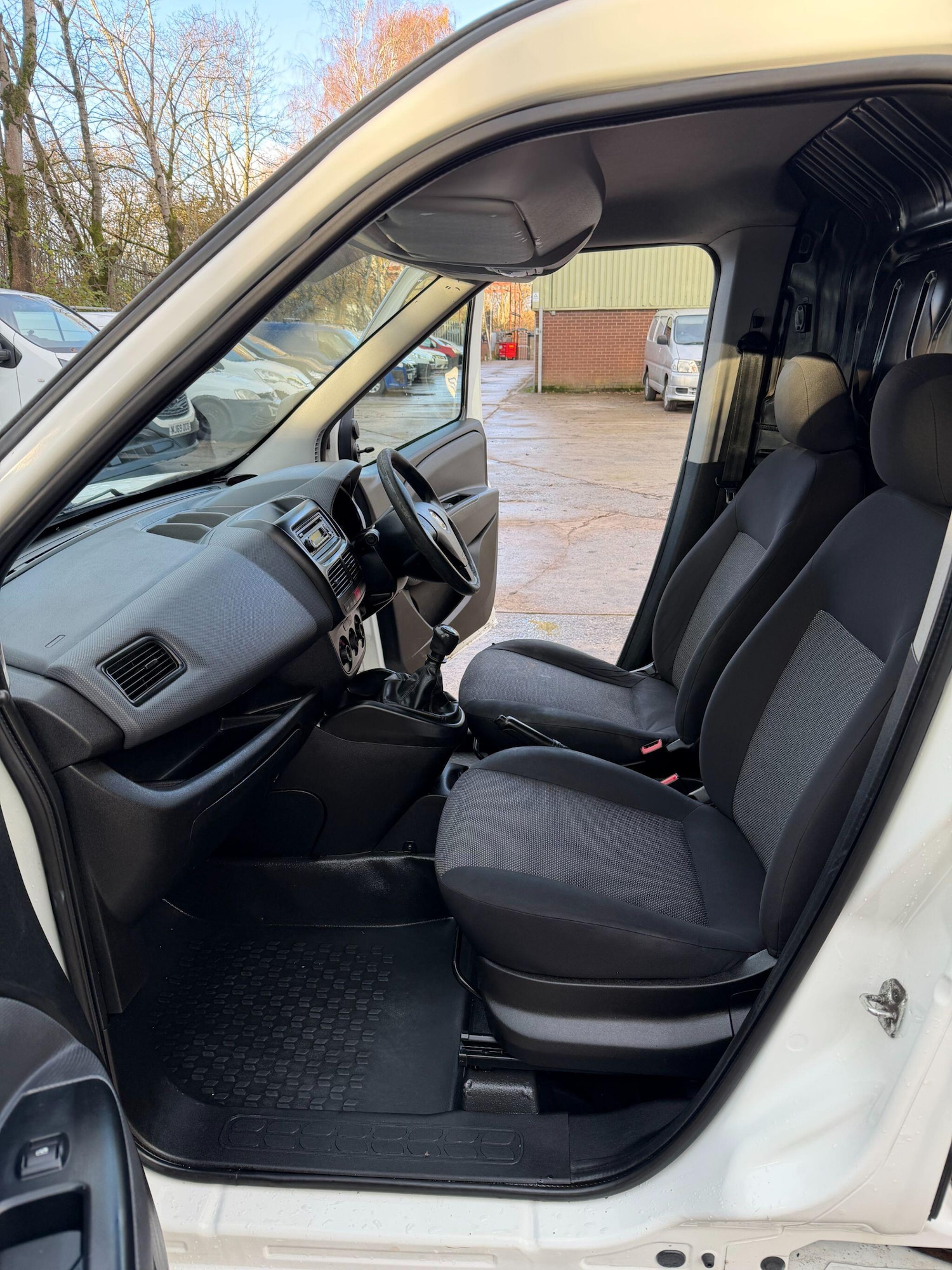 Used Fiat Doblo 2014 for sale - 76689350: Photo 40