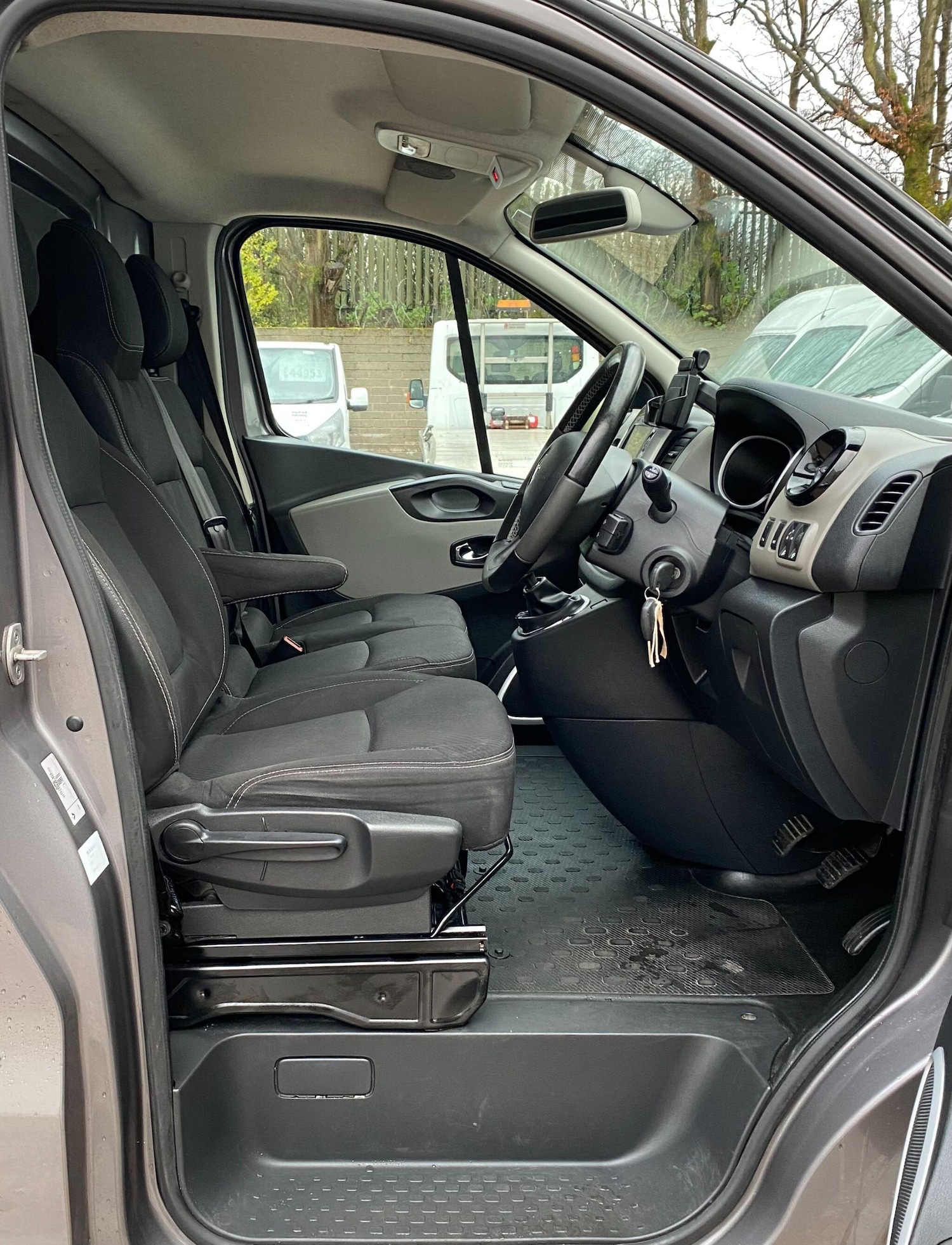 Used Renault Trafic 2017 for sale - 76850274: Photo 32