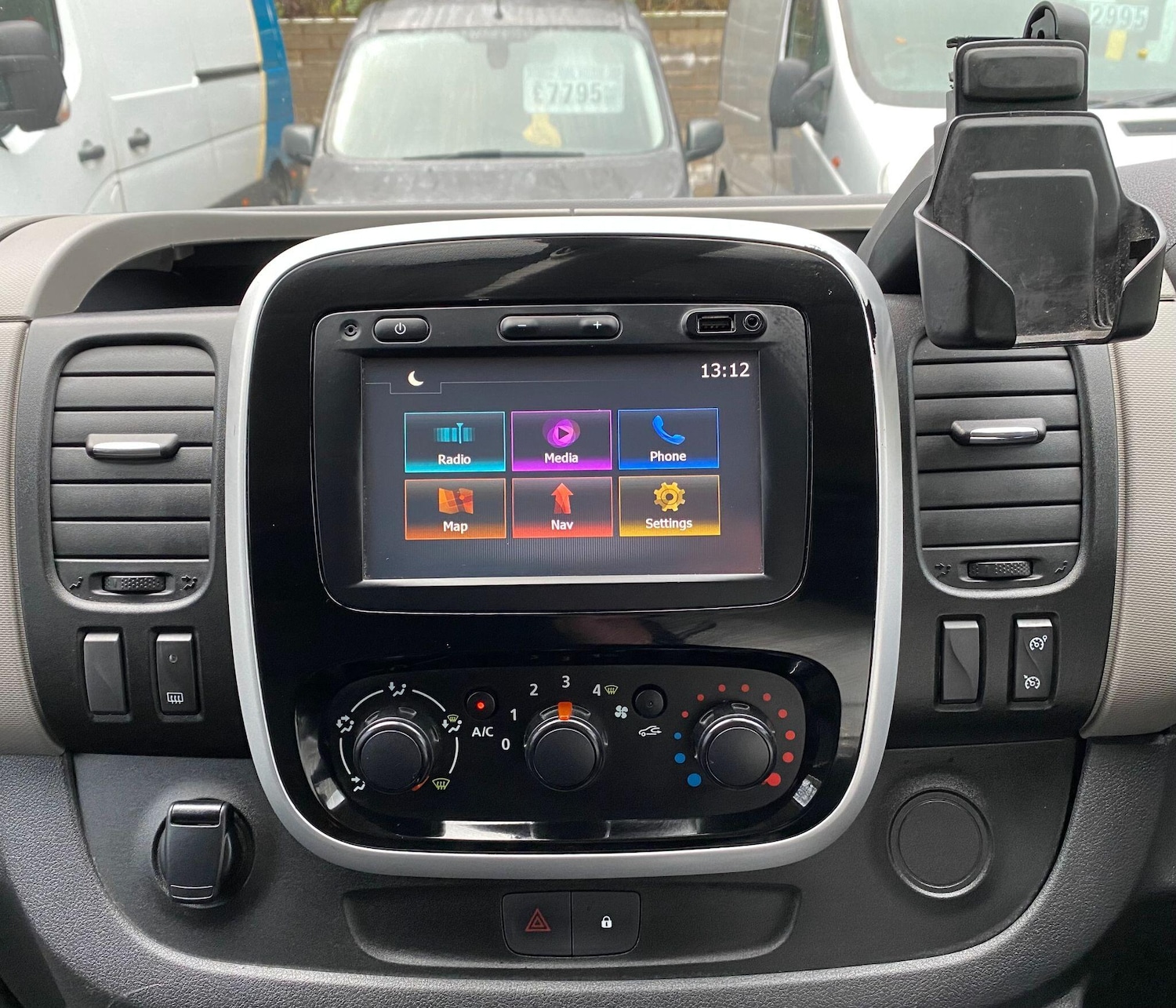 Used Renault Trafic 2017 for sale - 76850274: Photo 41