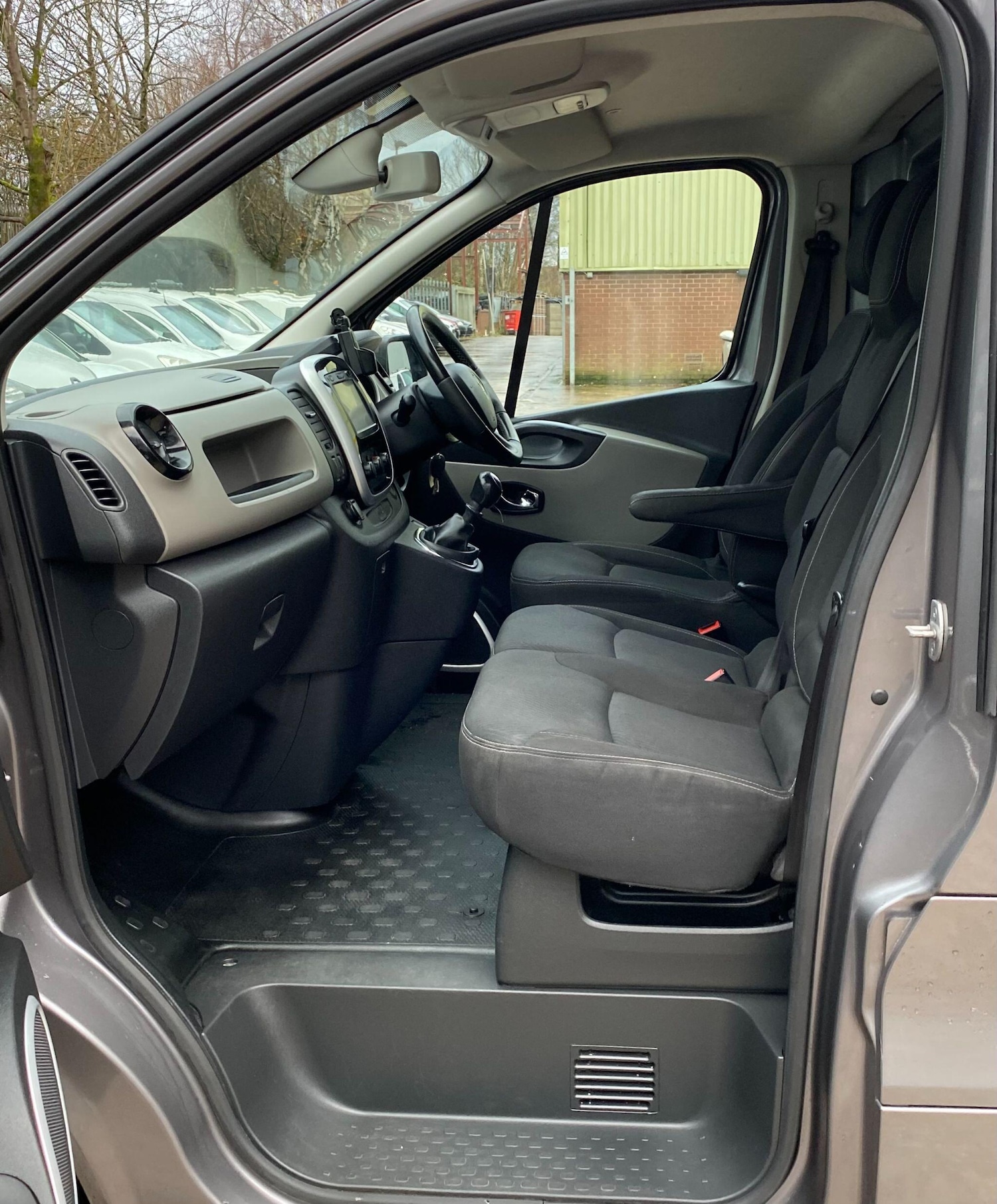 Used Renault Trafic 2017 for sale - 76850274: Photo 44