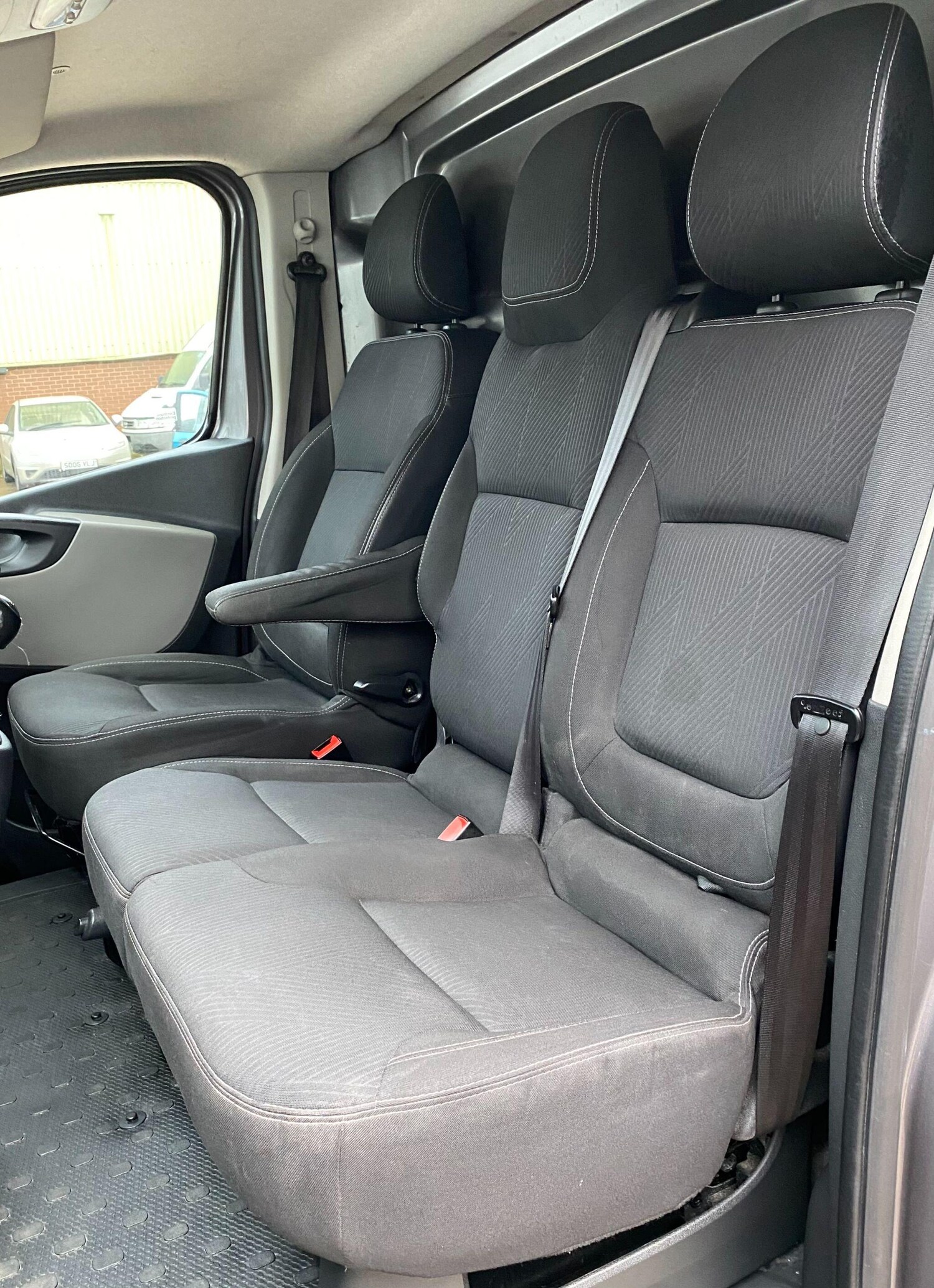 Used Renault Trafic 2017 for sale - 76850274: Photo 45