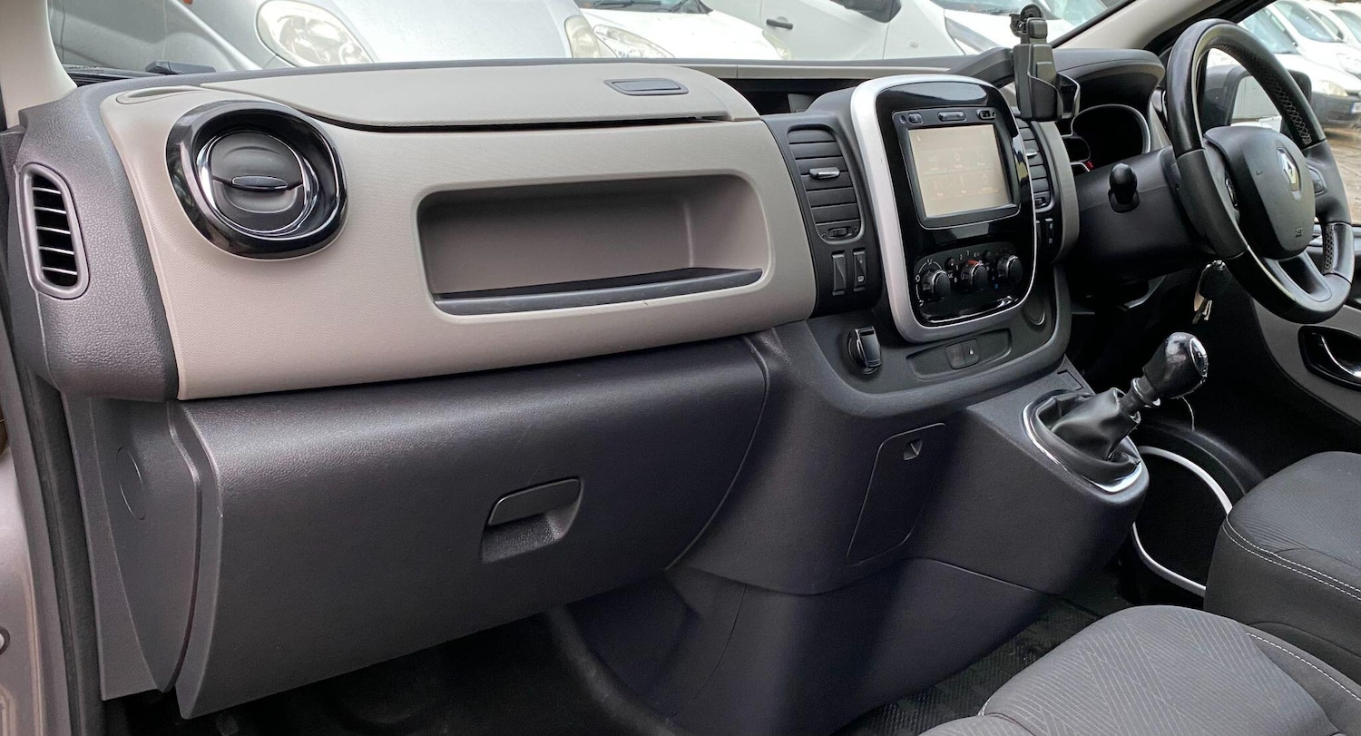 Used Renault Trafic 2017 for sale - 76850274: Photo 46