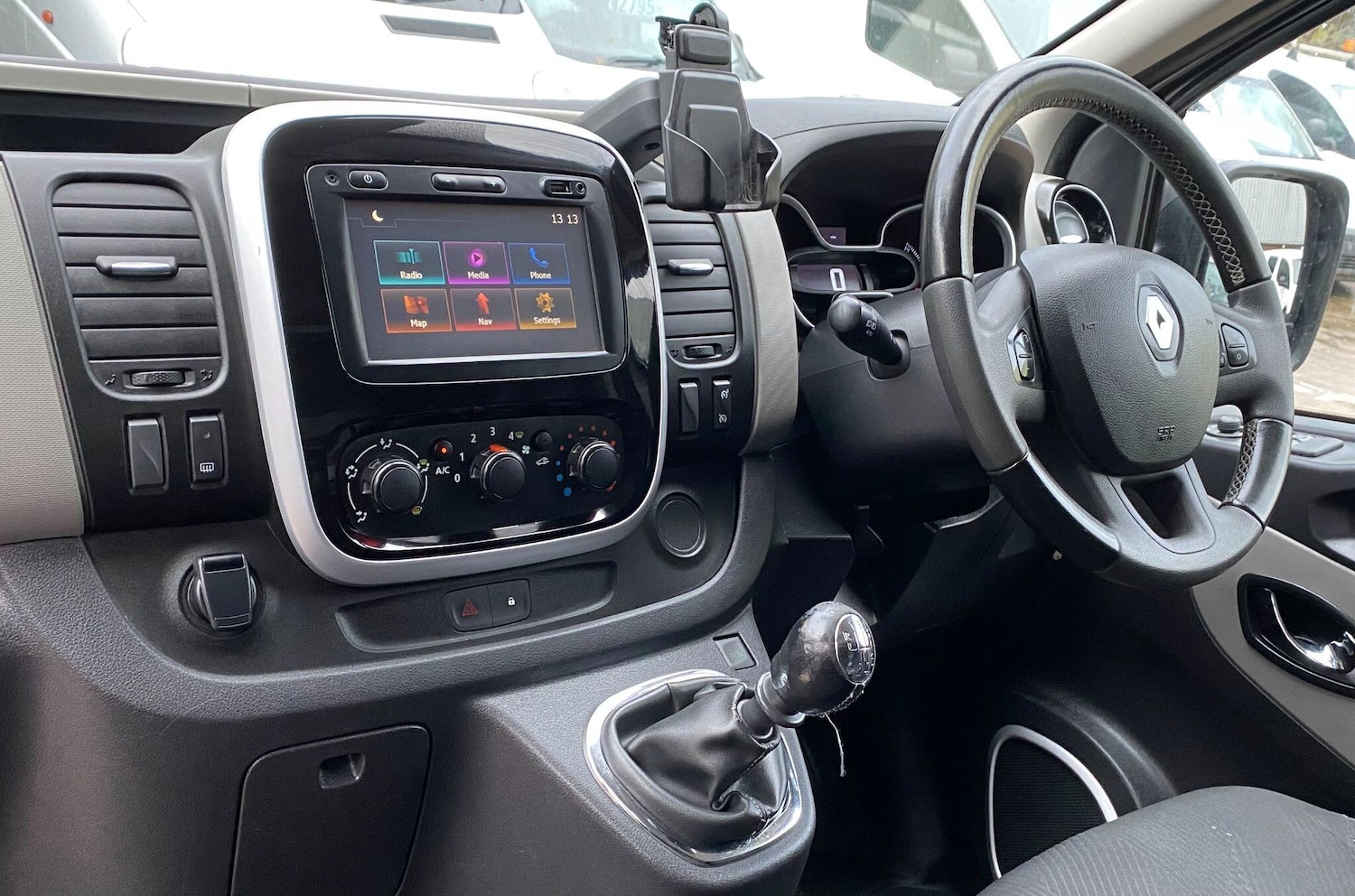 Used Renault Trafic 2017 for sale - 76850274: Photo 47