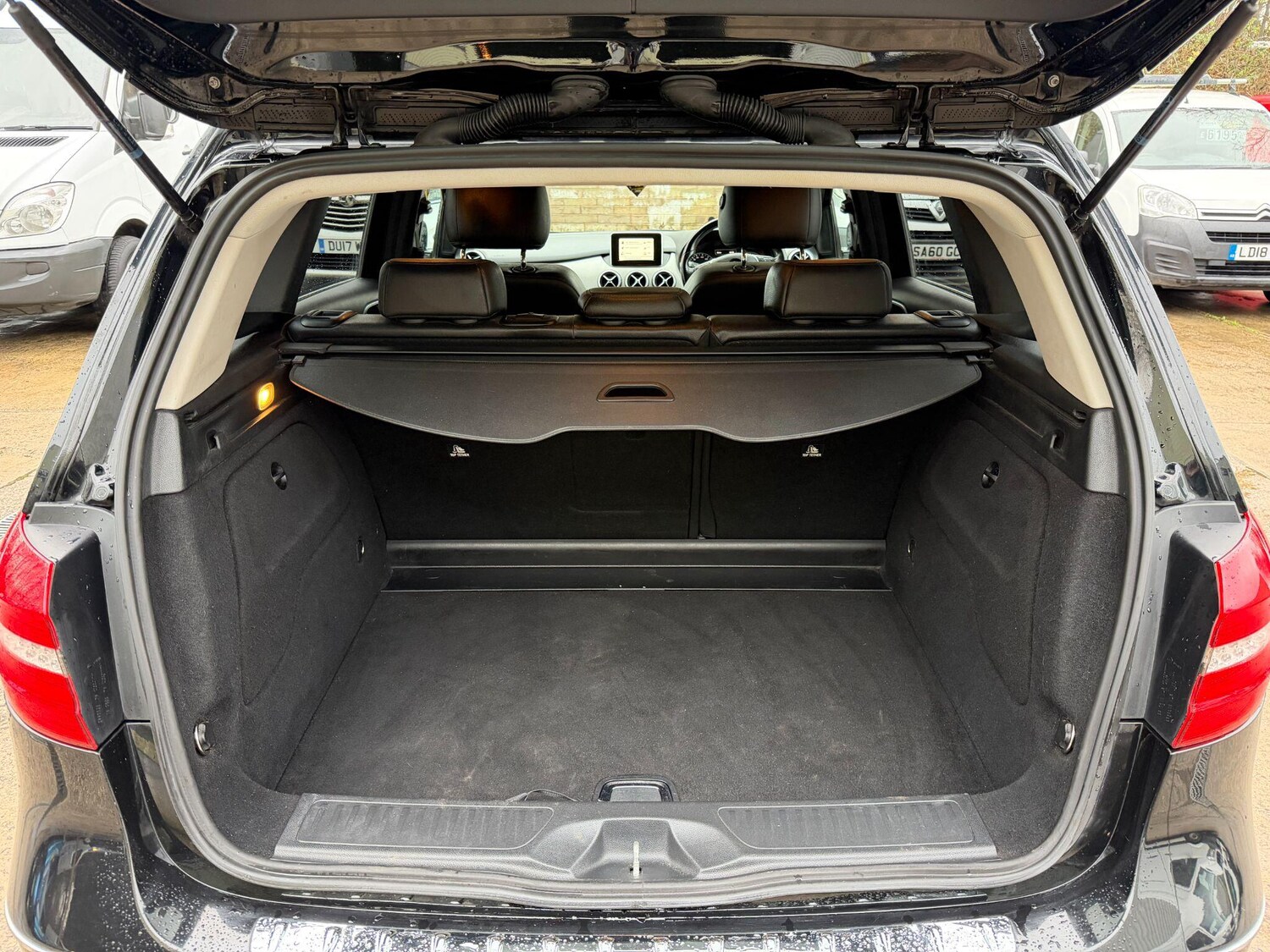 Used Mercedes-Benz B Class 2013 for sale - 77478711: Photo 16