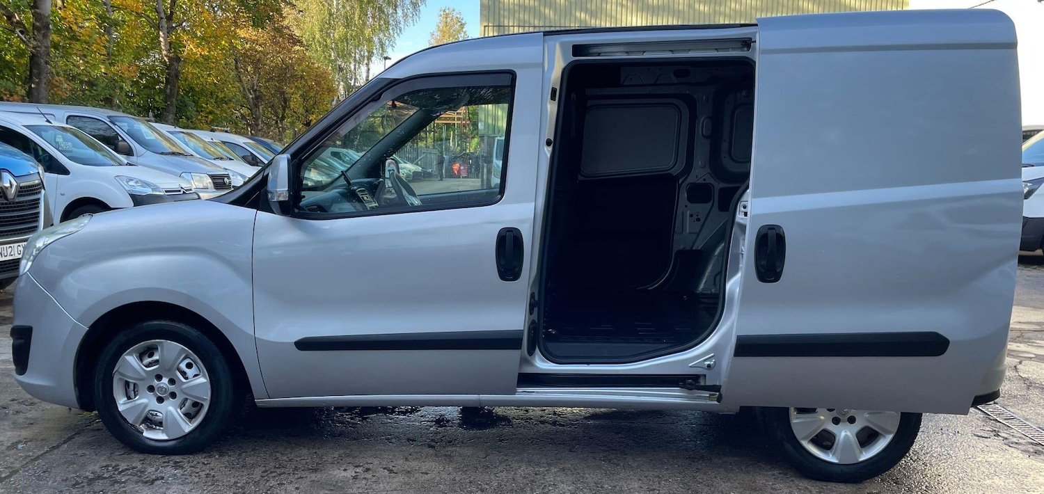 Used Vauxhall Combo 2017 for sale - 77625351: Photo 16