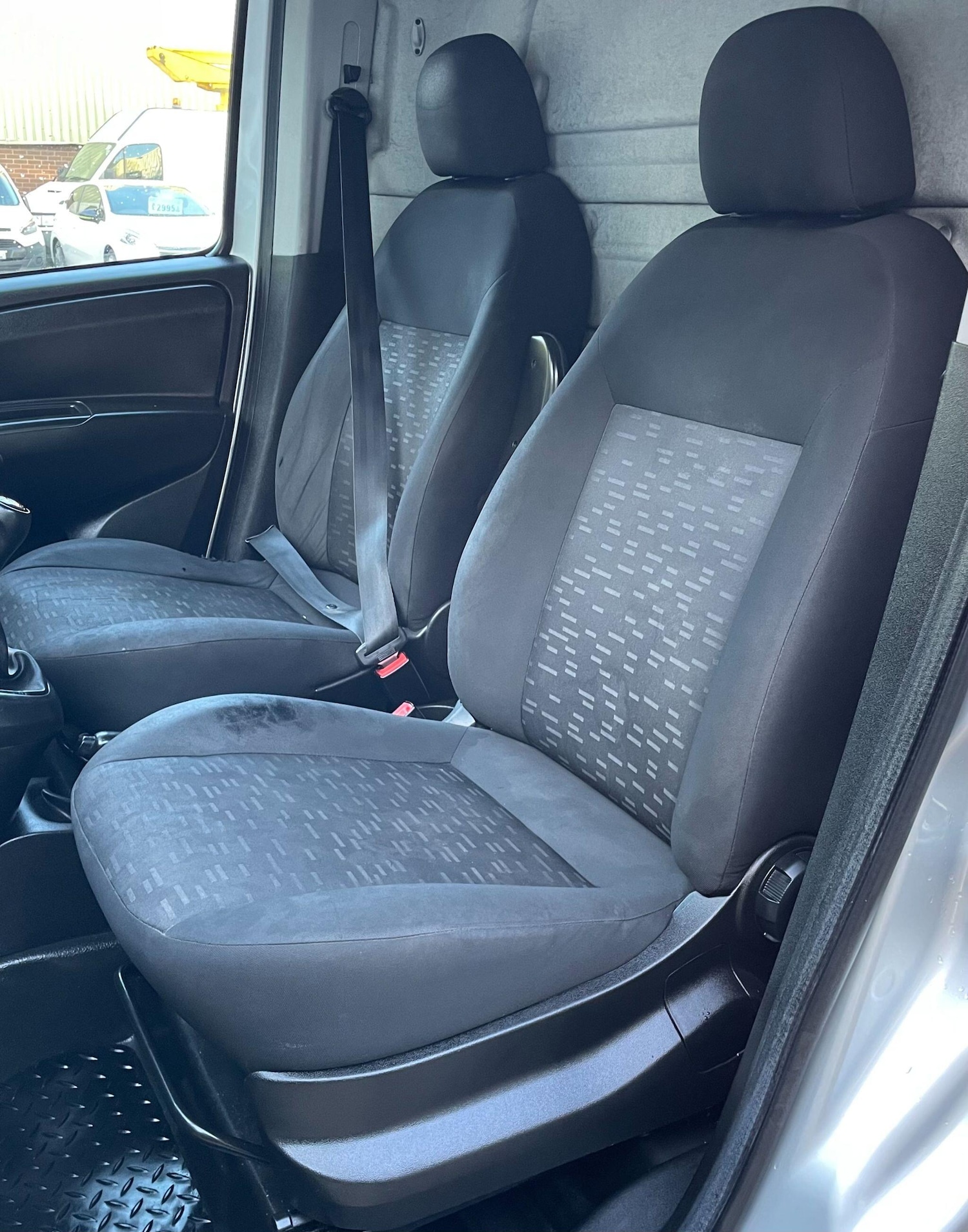 Used Vauxhall Combo 2017 for sale - 77625351: Photo 34